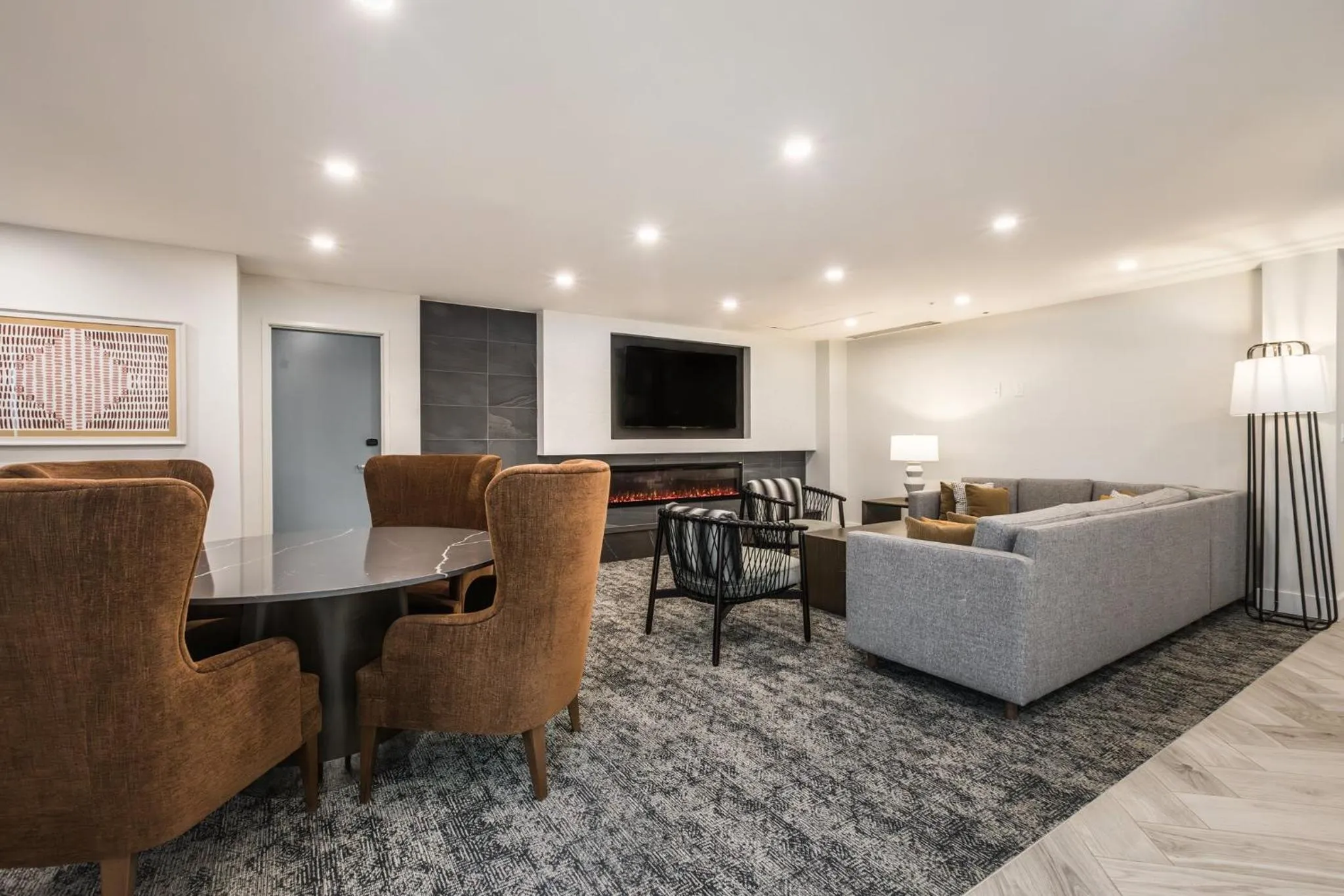 Lobby or reception in Staybridge Suites - Dawson Creek by IHG