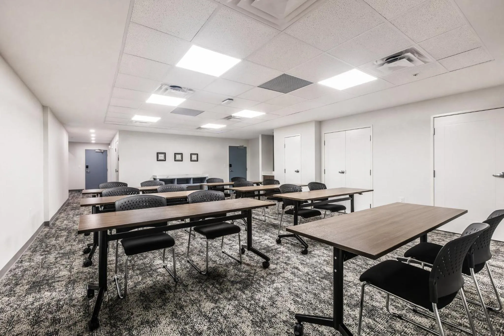 Meeting/conference room in Staybridge Suites - Dawson Creek by IHG