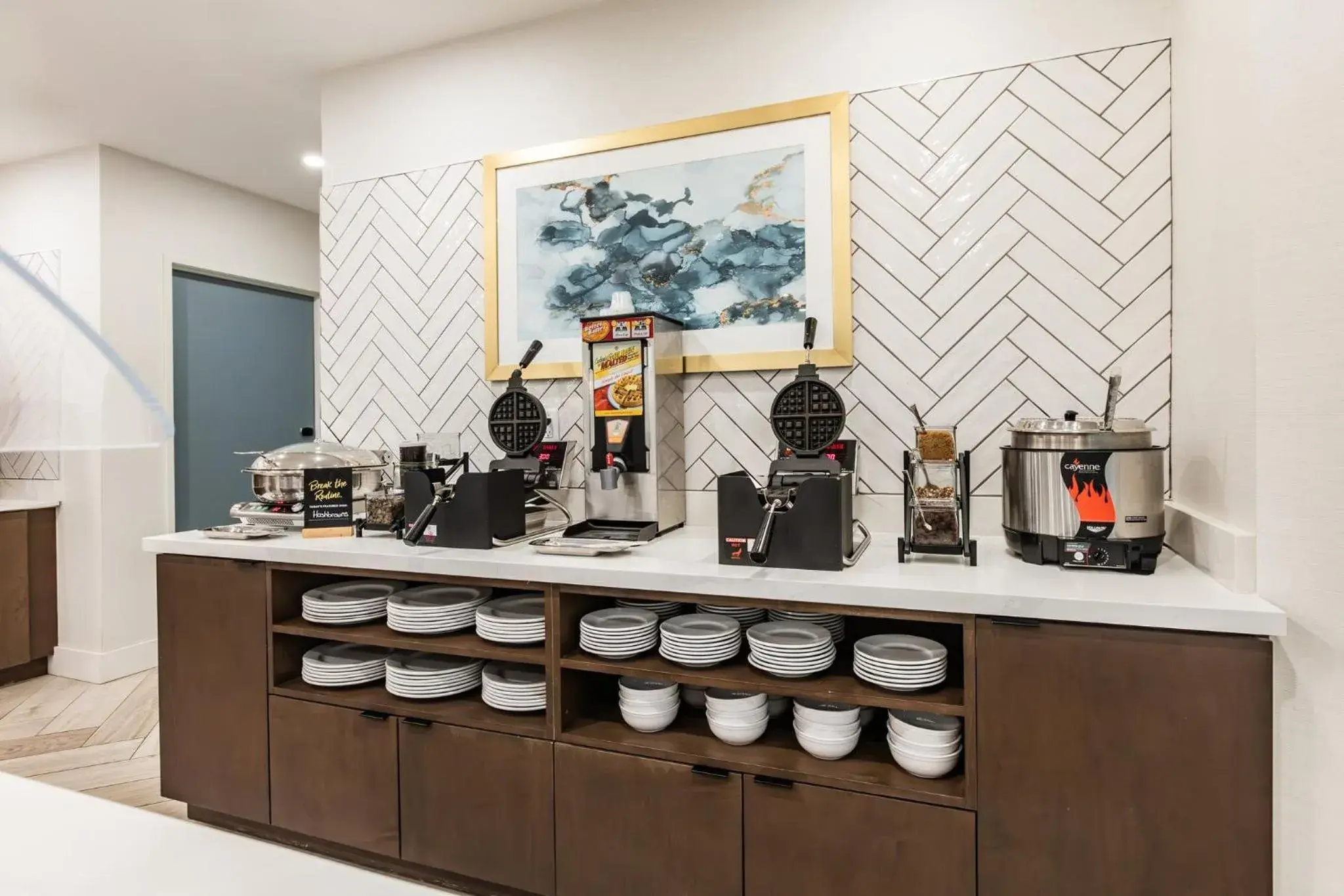 Breakfast in Staybridge Suites - Dawson Creek by IHG Breakfast in Staybridge Suites - Dawson Creek by IHG