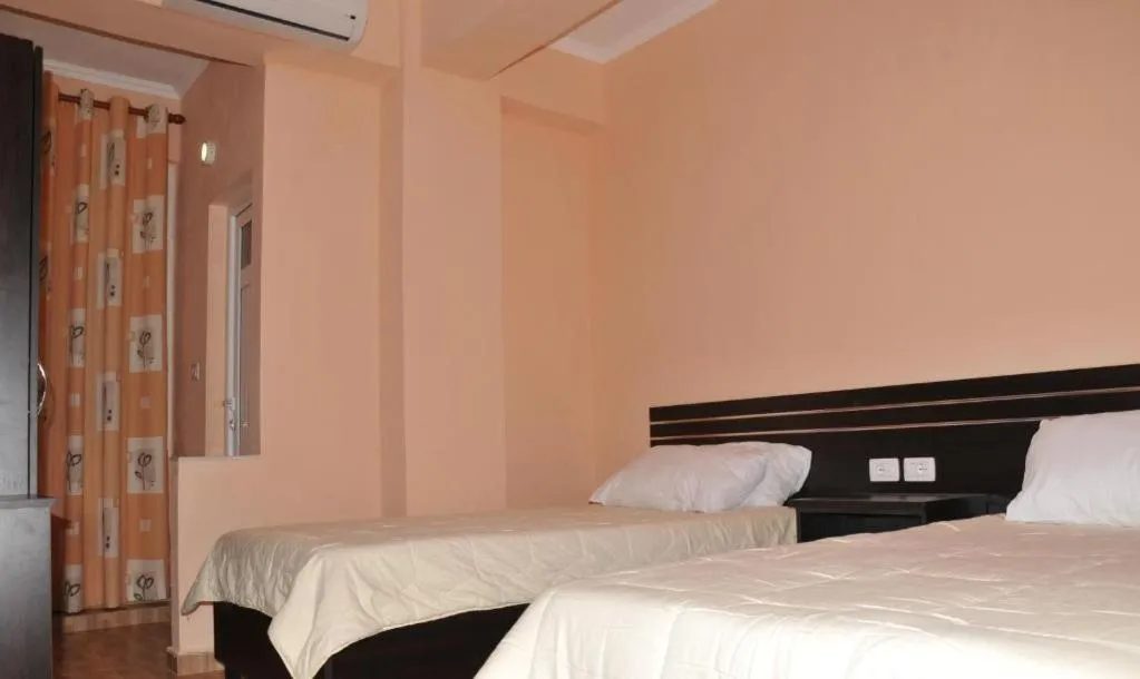 Bed in Garden Hotel