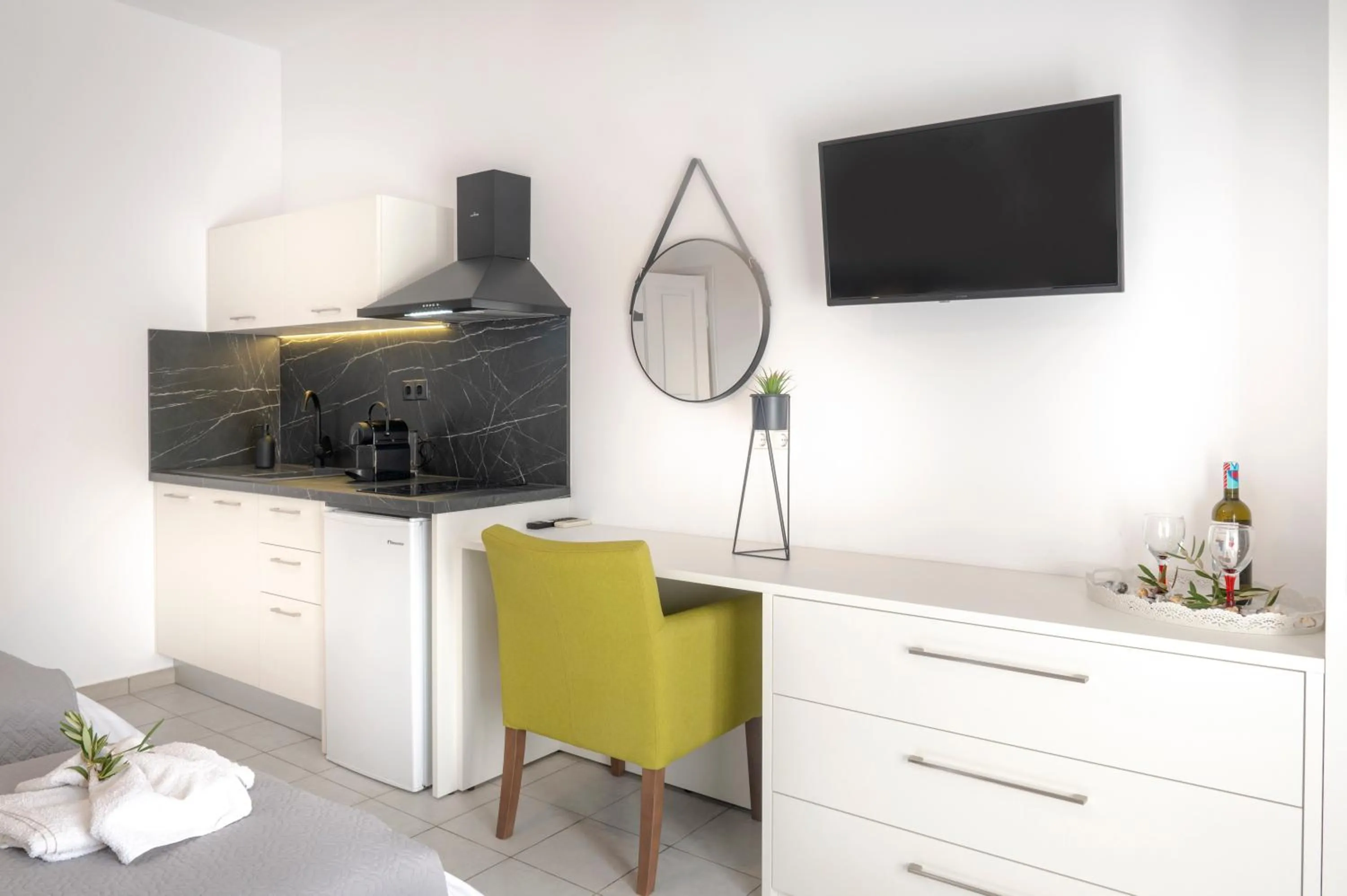 Kitchen or kitchenette in Hotel Papanikolaou