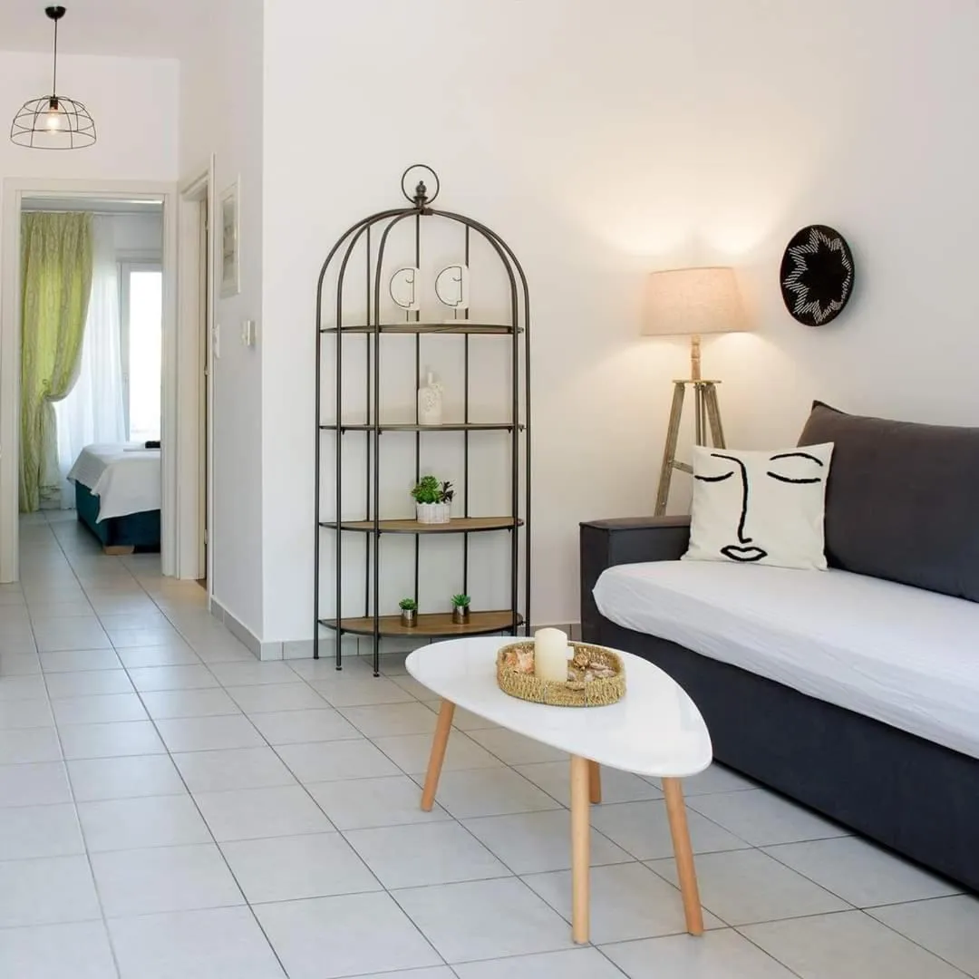 Living room, Bed in Hotel Papanikolaou