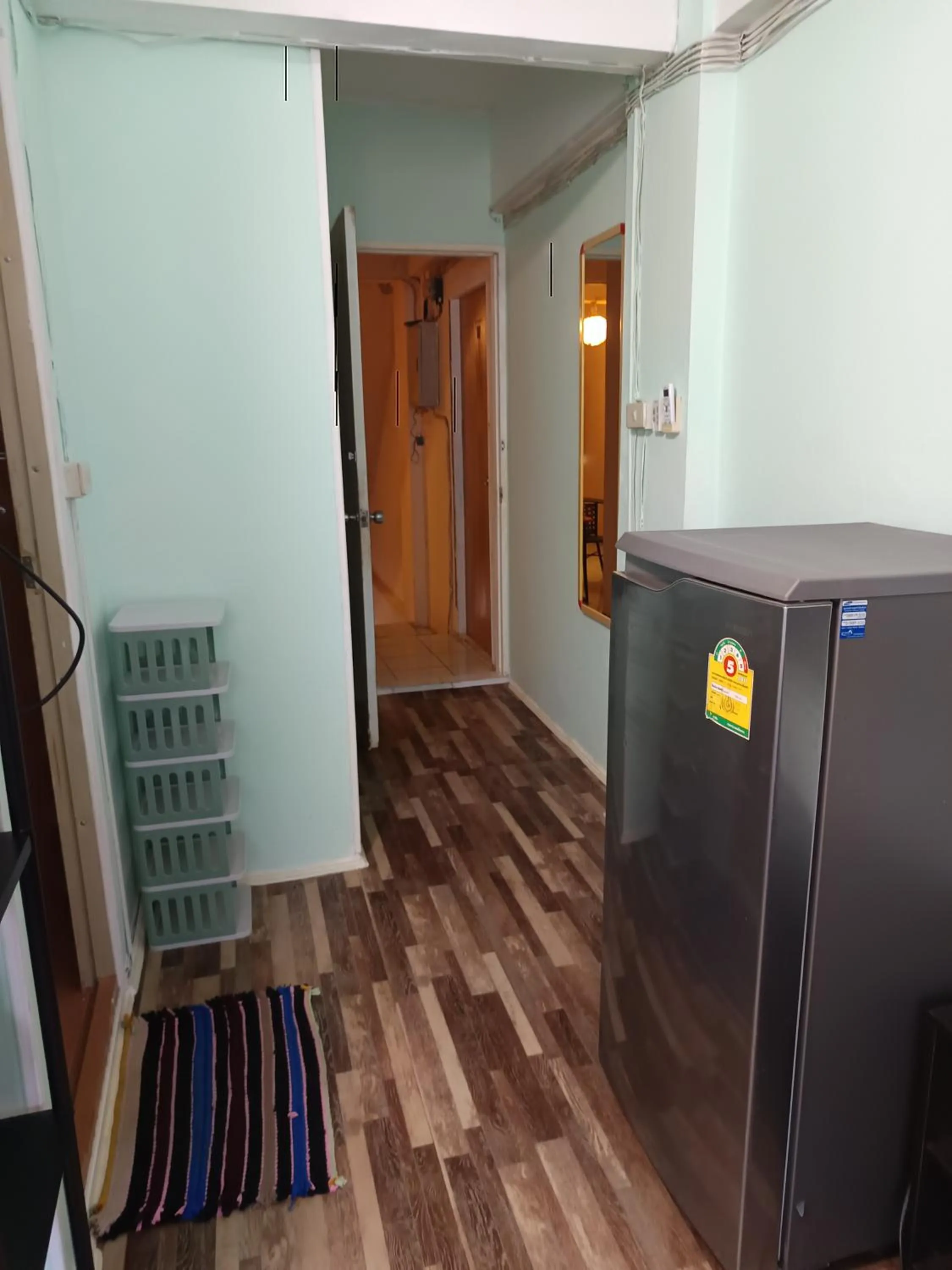 Photo of the whole room in SV. HOUSE