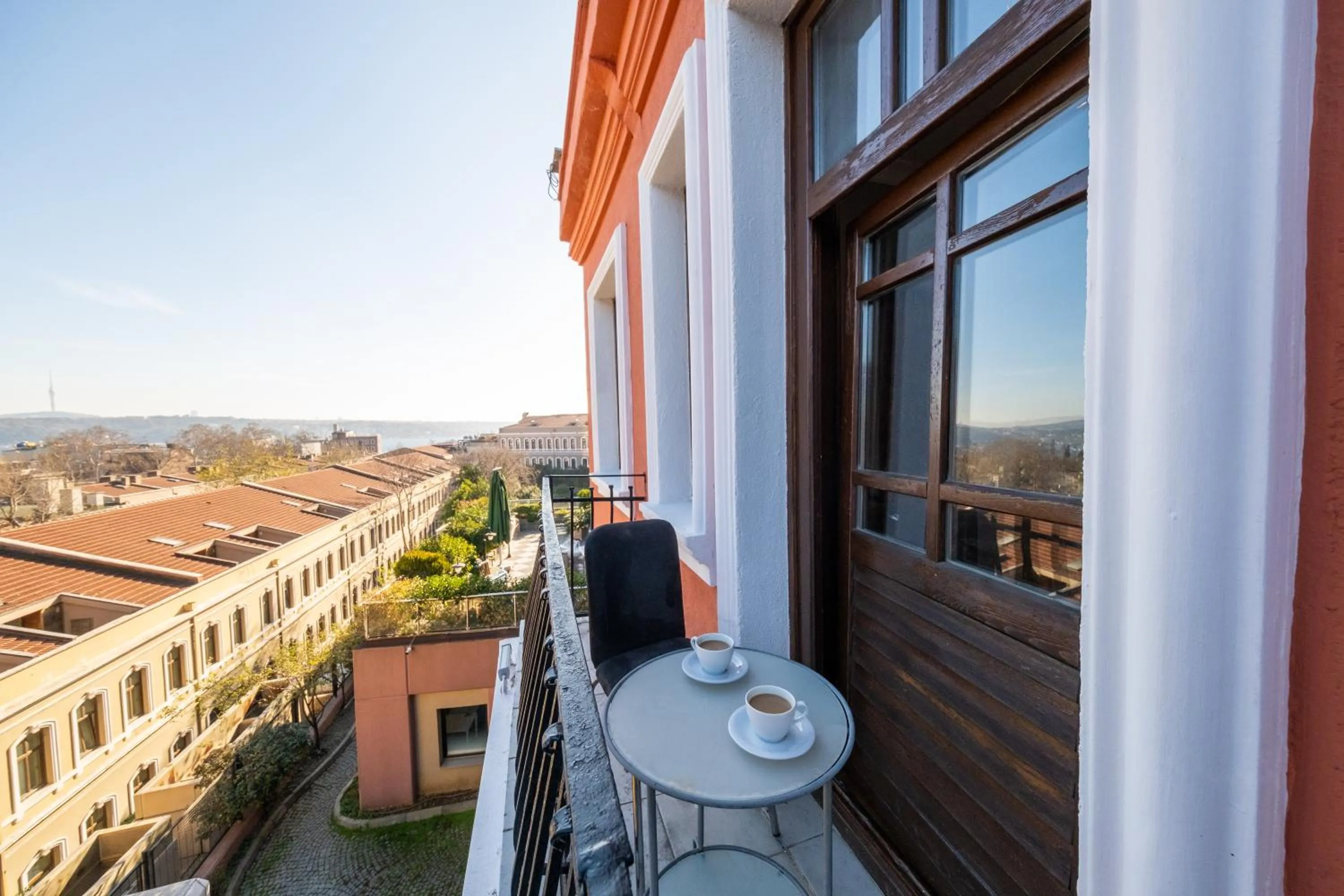 Balcony/Terrace in By ŞÖHRET PALACE
