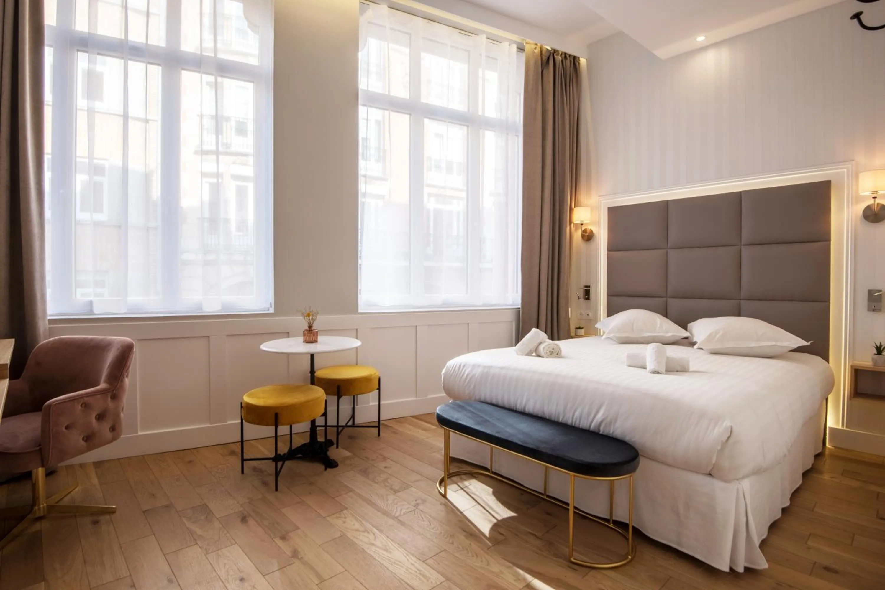 Photo of the whole room, Bed in Les Suites Faidherbe