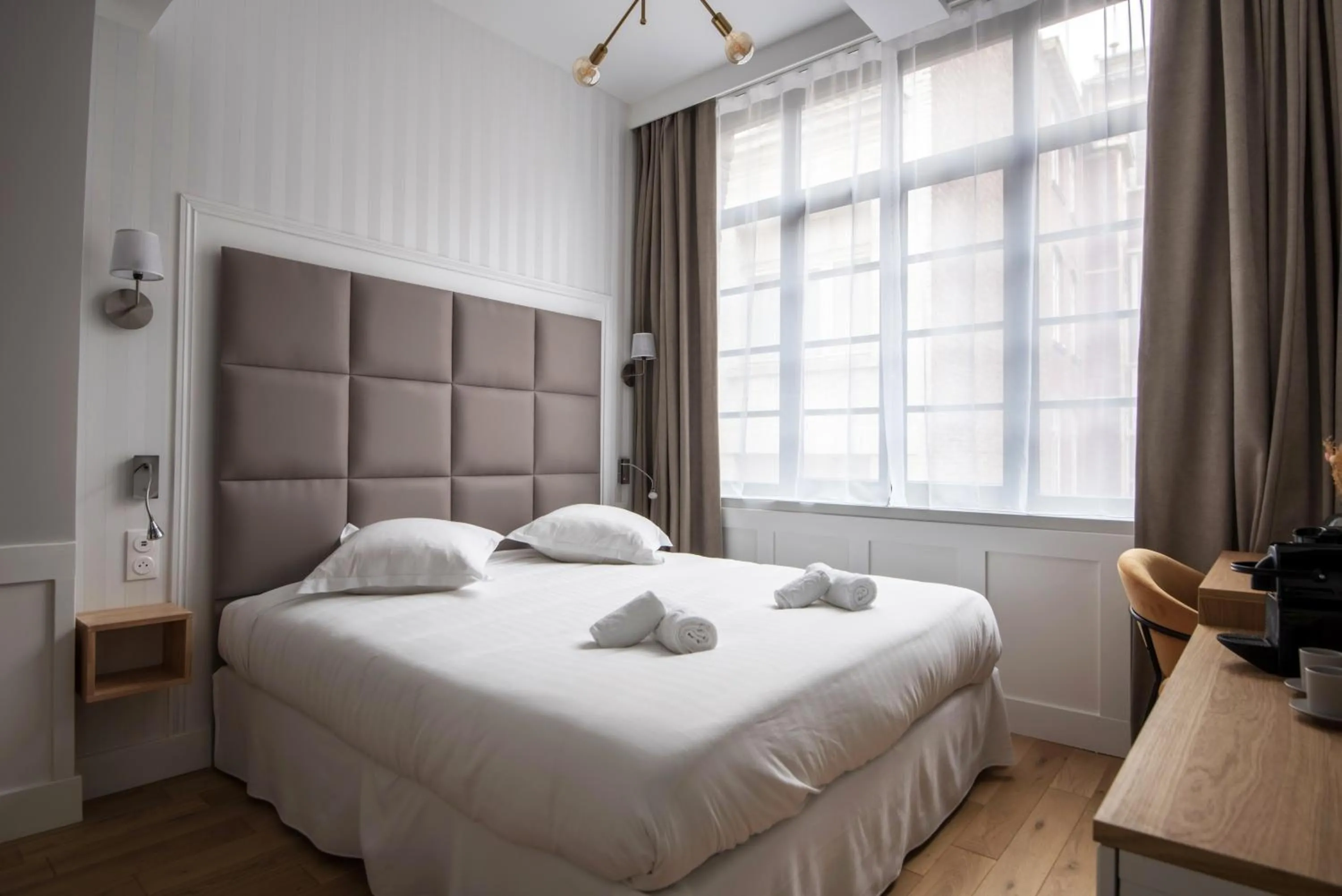 Photo of the whole room, Bed in Les Suites Faidherbe