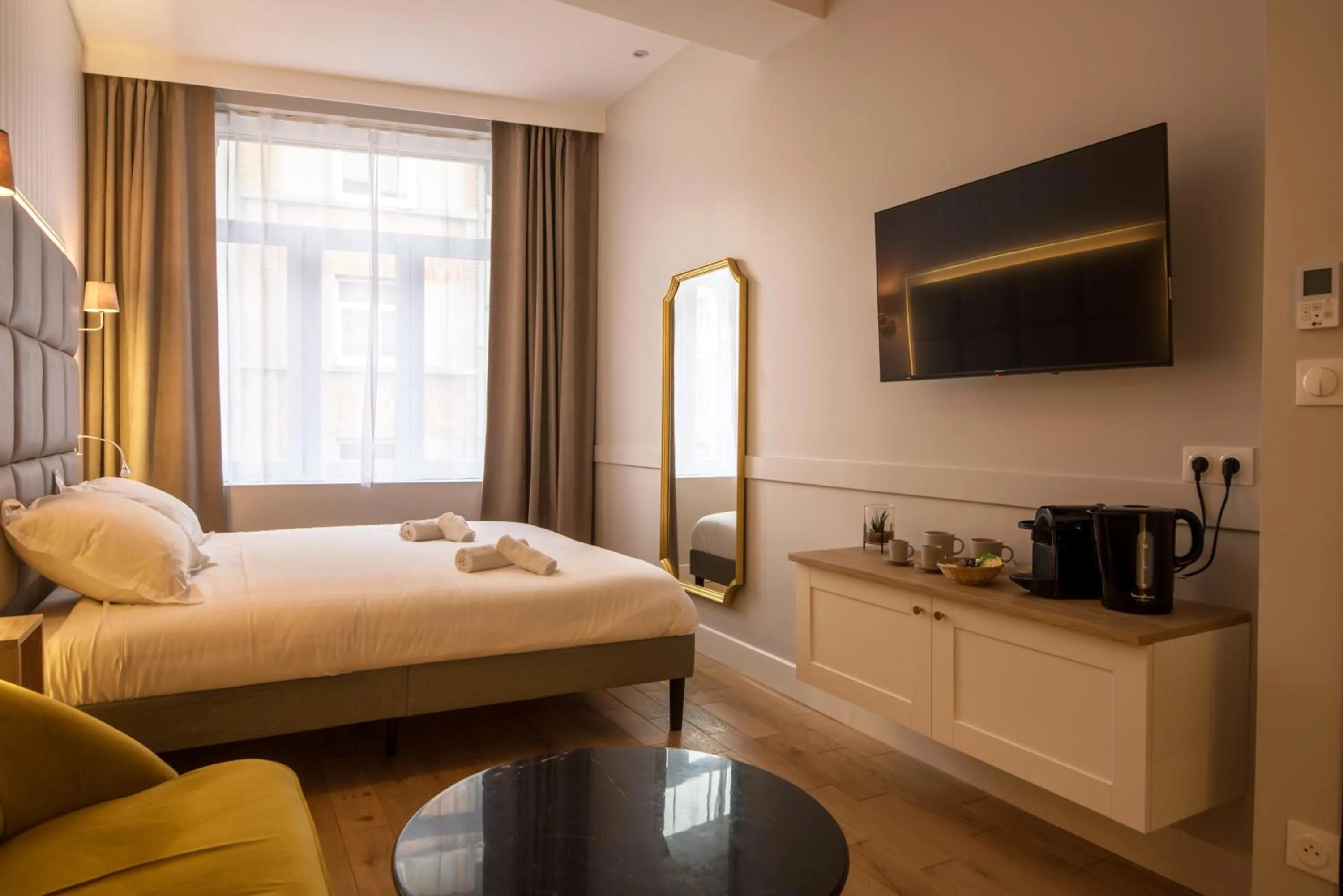 Bed in Les Suites Faidherbe