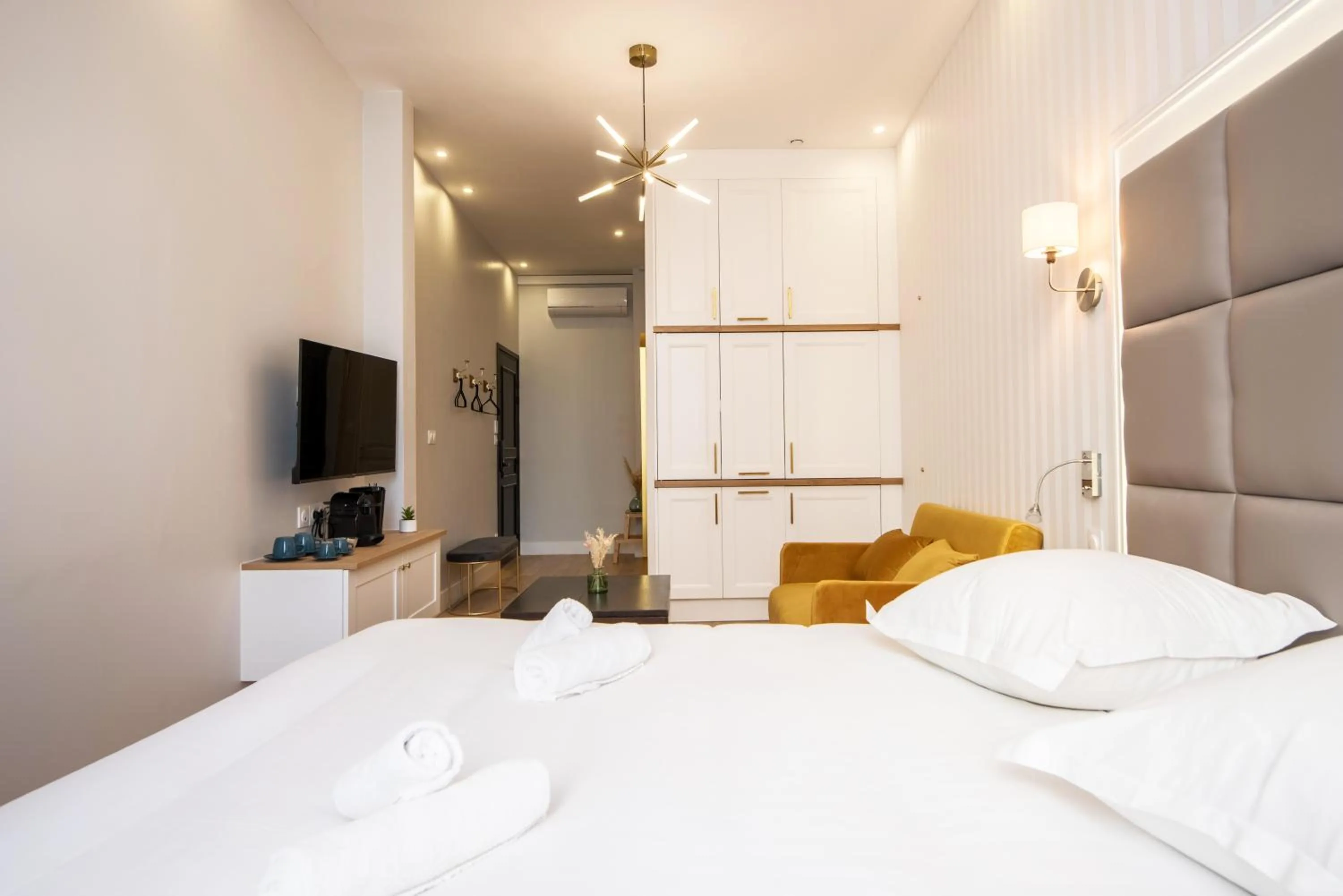 Bed in Les Suites Faidherbe
