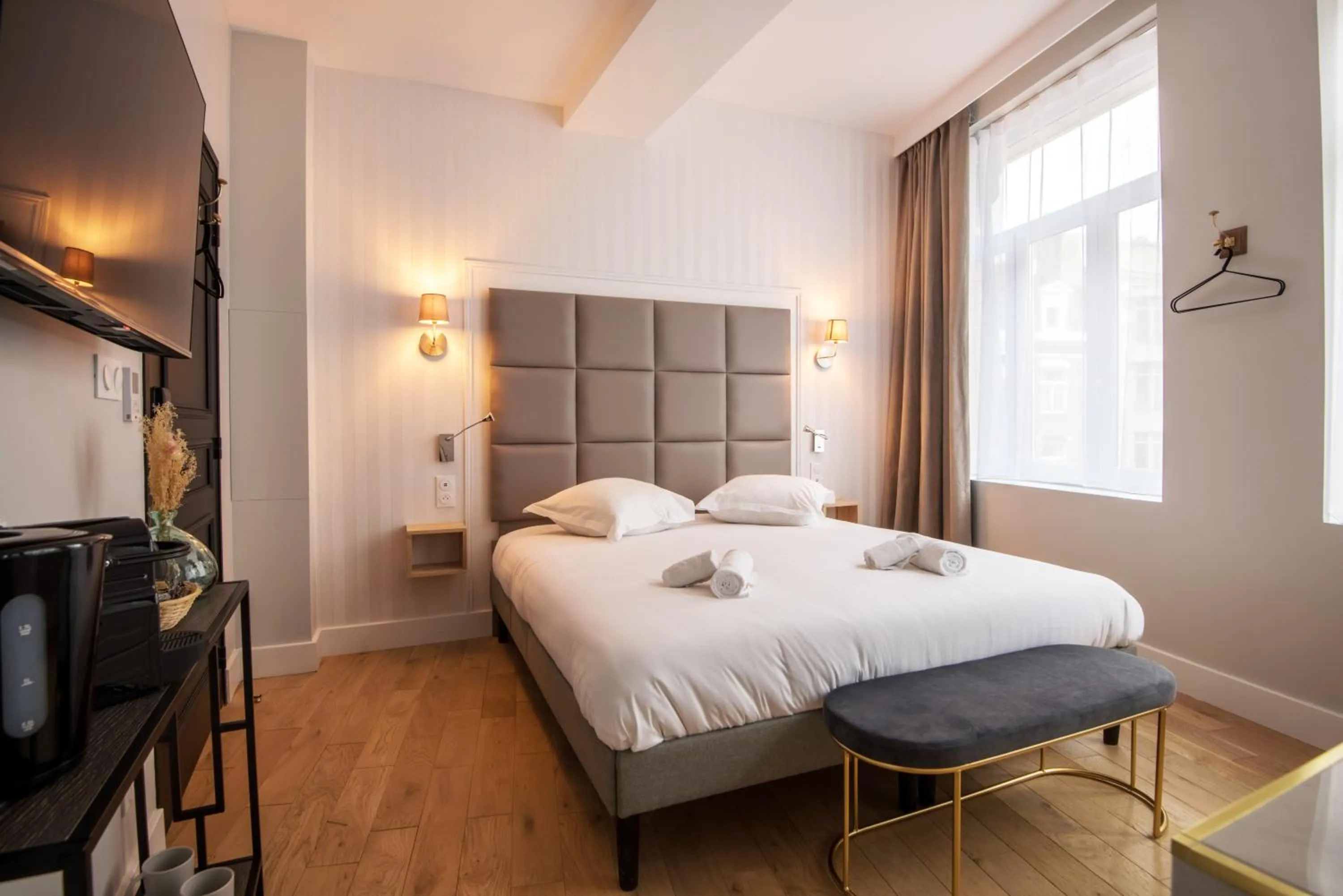 Bedroom, Bed in Les Suites Faidherbe