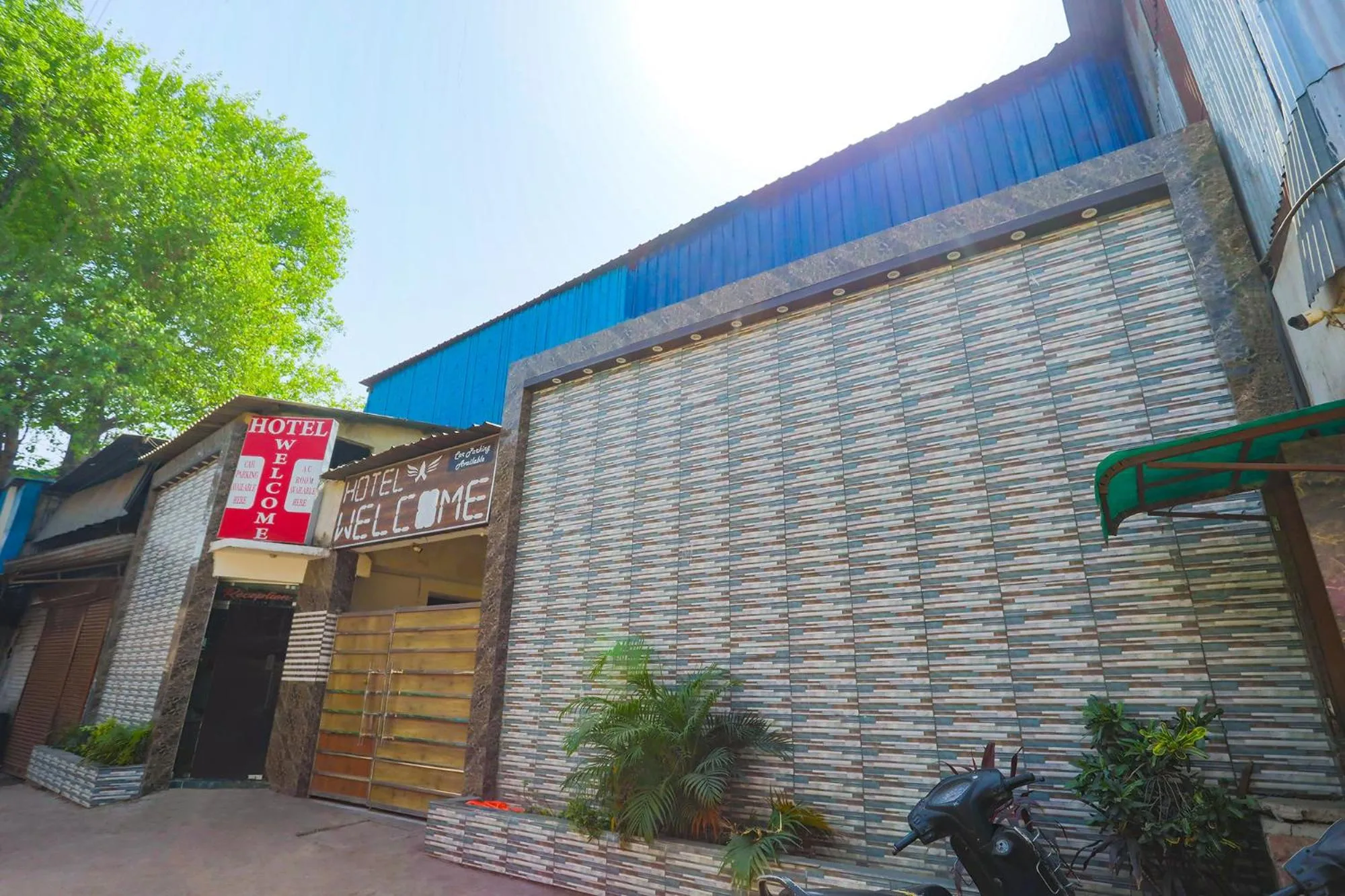 Property building in Via Welcome