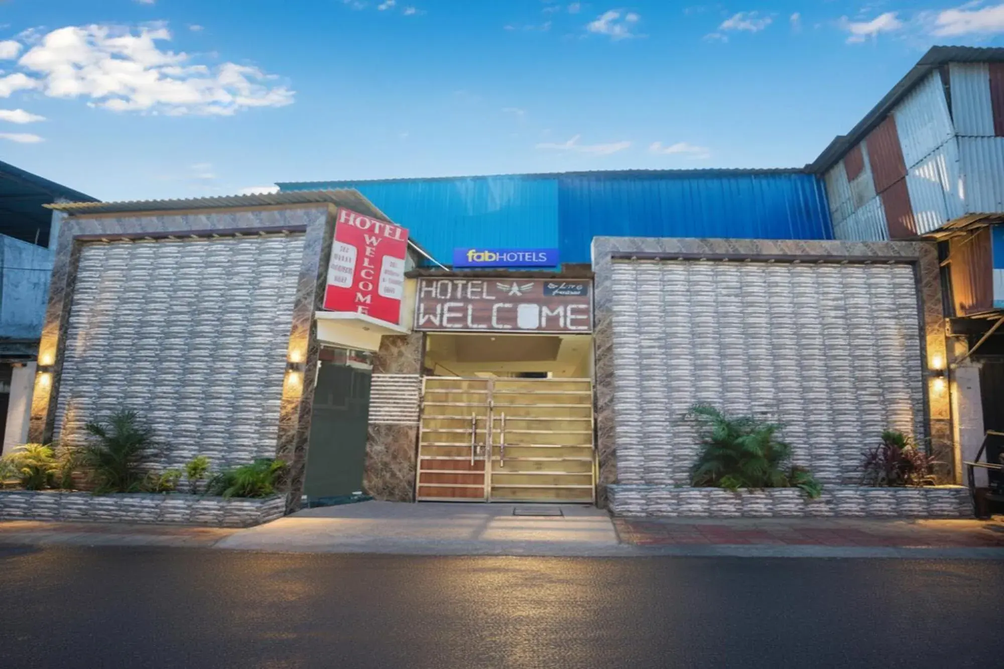 Property building in Via Welcome Property building in Via Welcome