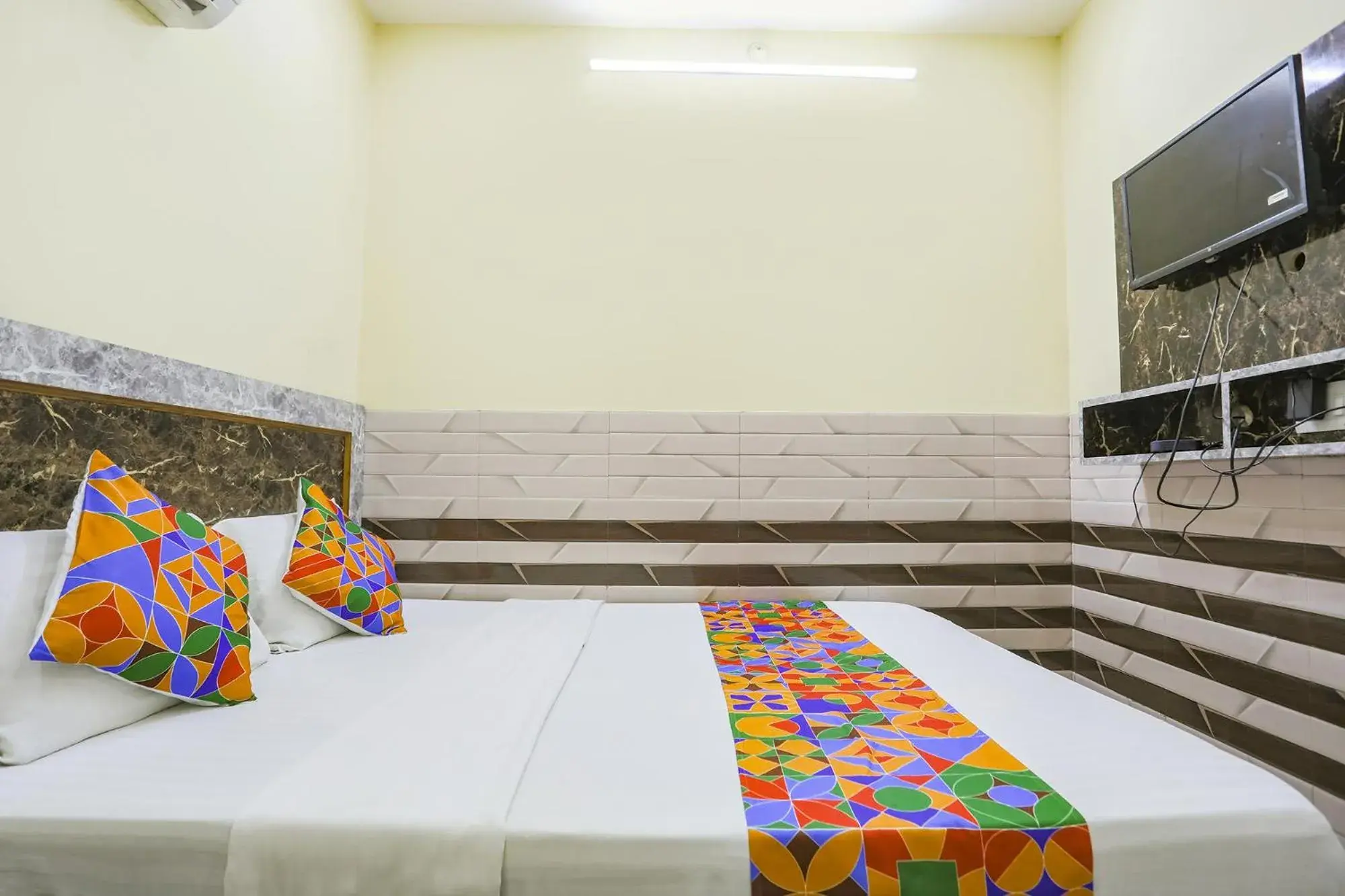 Communal lounge/ TV room, Bed in Via Welcome Communal lounge/ TV room, Bed in Via Welcome