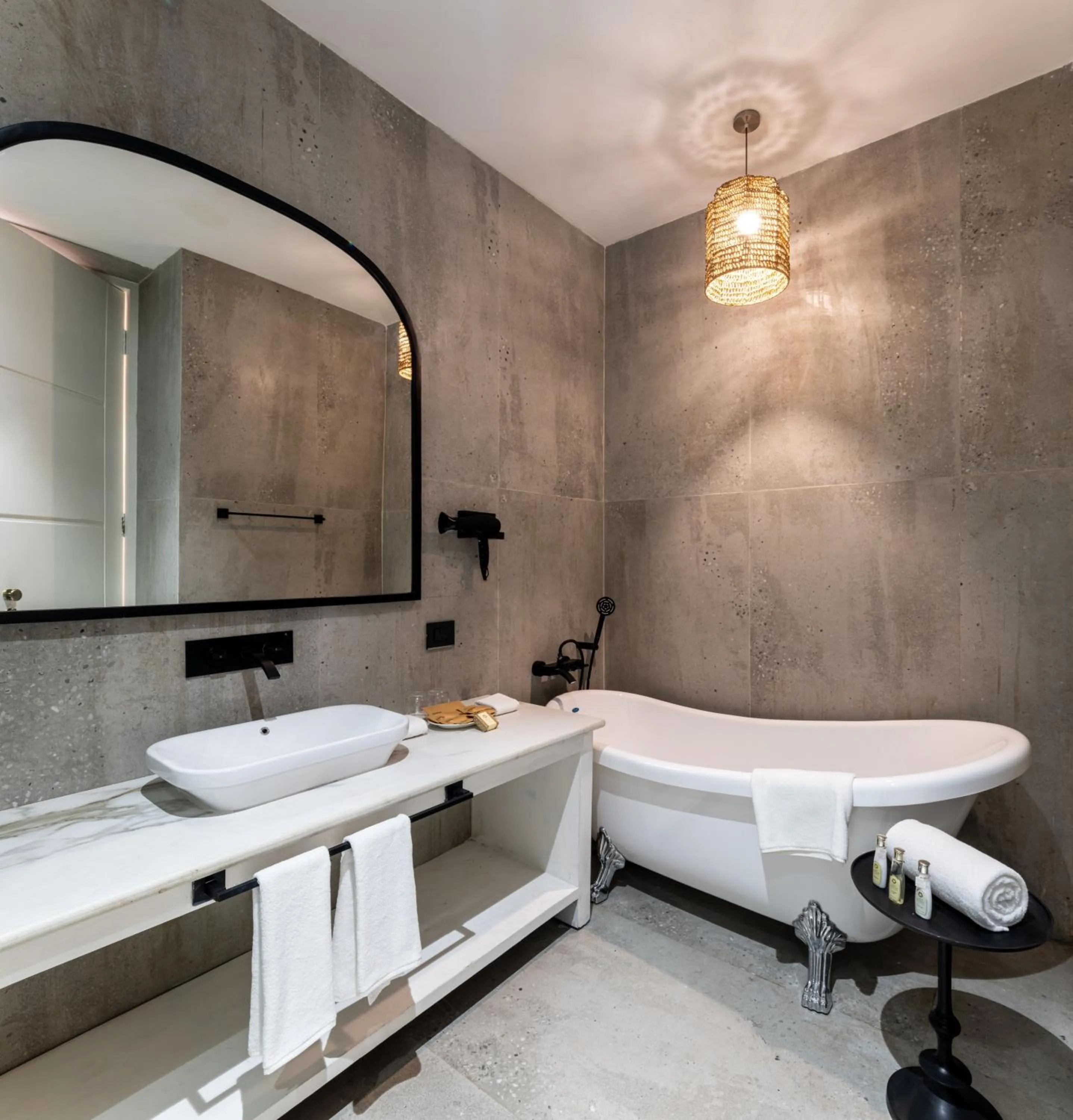 Bathroom in The Earth Amritsar, Trademark Collection by Wyndham