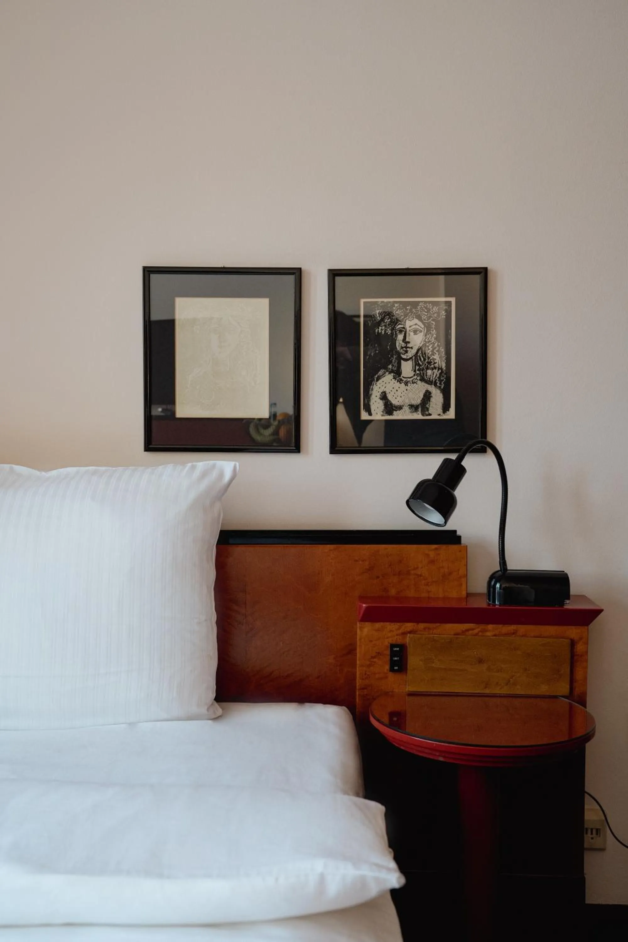 Photo of the whole room, Bed in Domicil Hotel Bonn