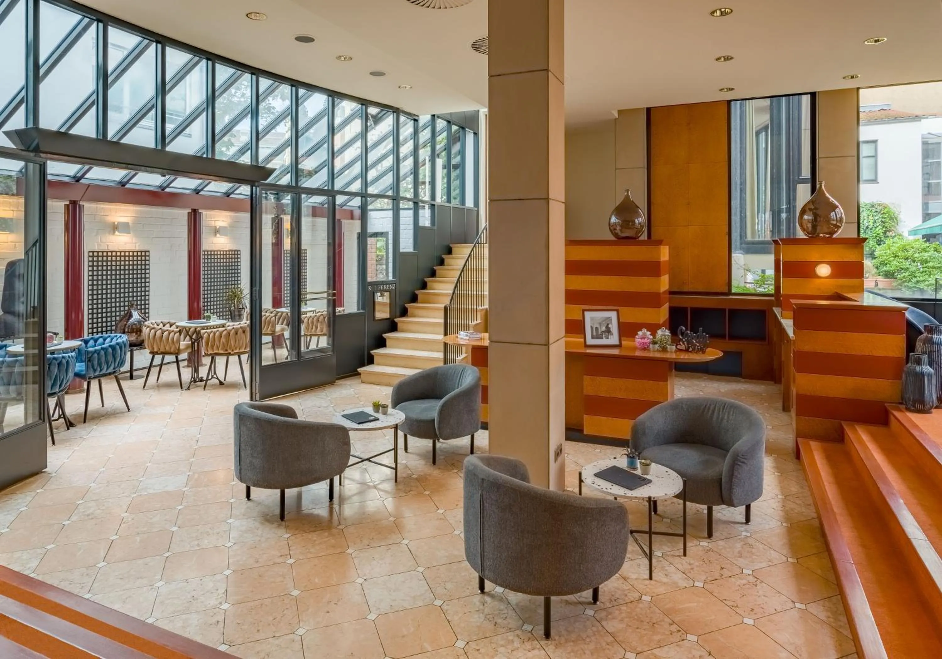 Lobby or reception in Domicil Hotel Bonn