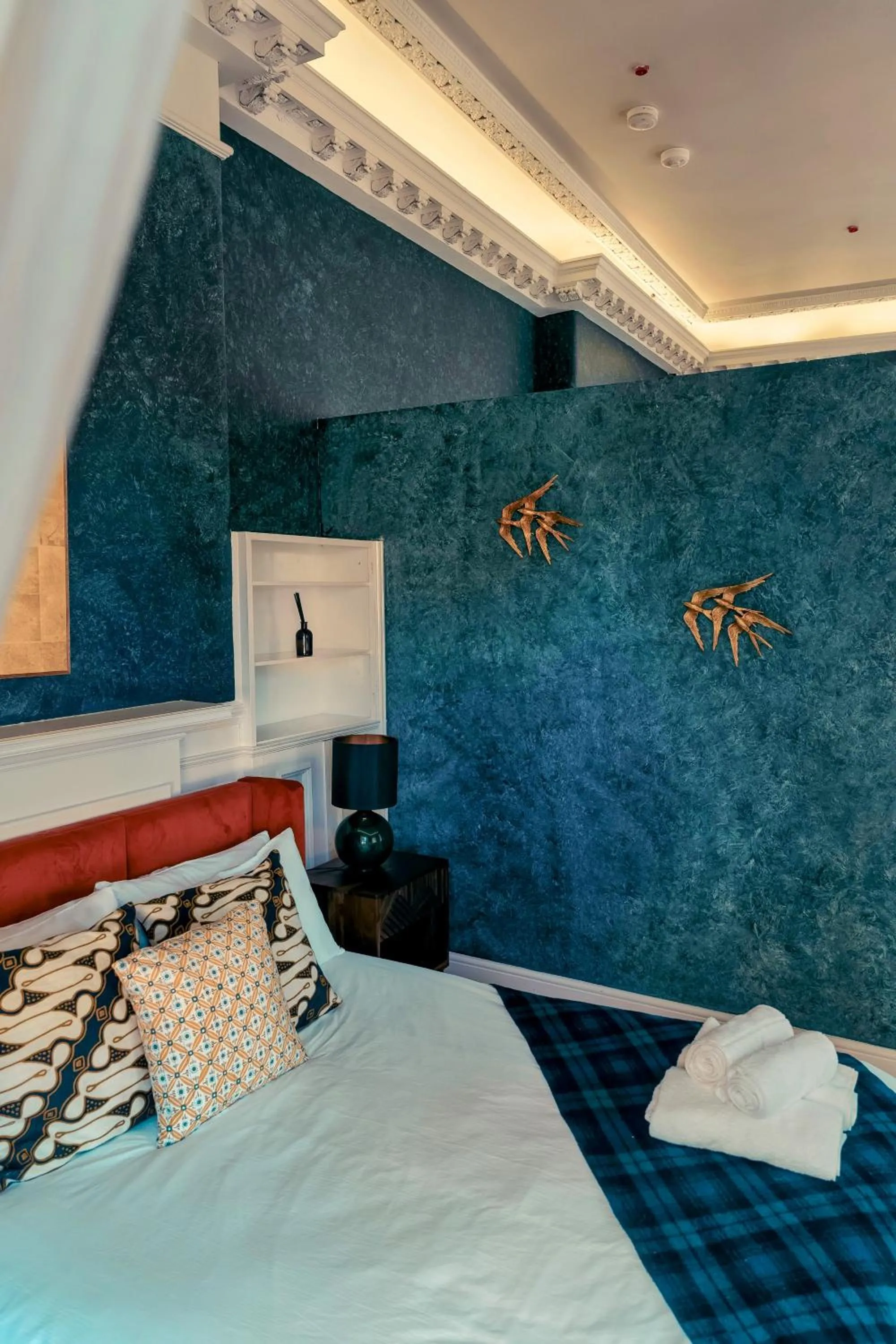 Bed in 89 The Merchants- Chic Aparthotel by The House of Danu