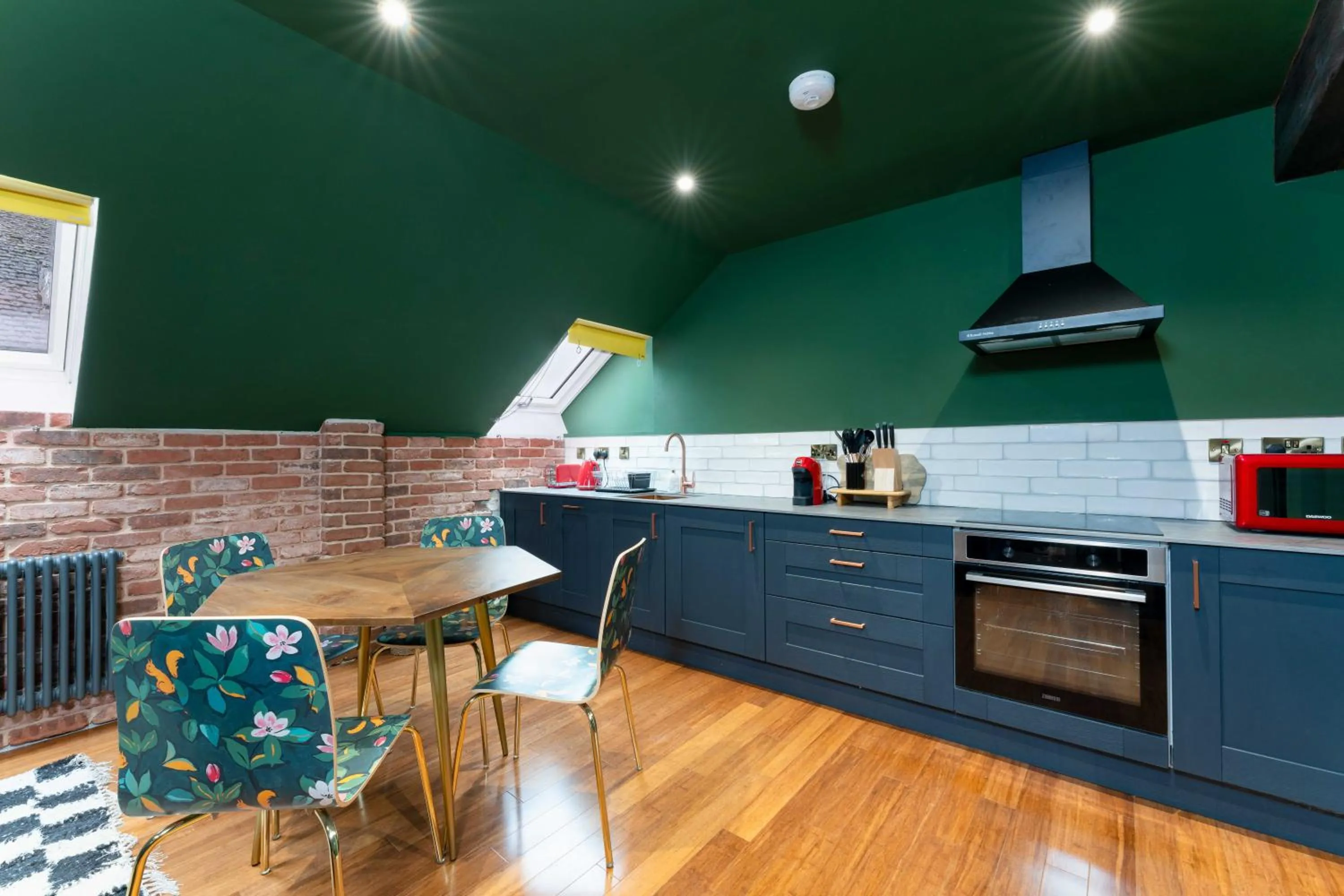 89 The Merchants- Chic Aparthotel by The House of Danu