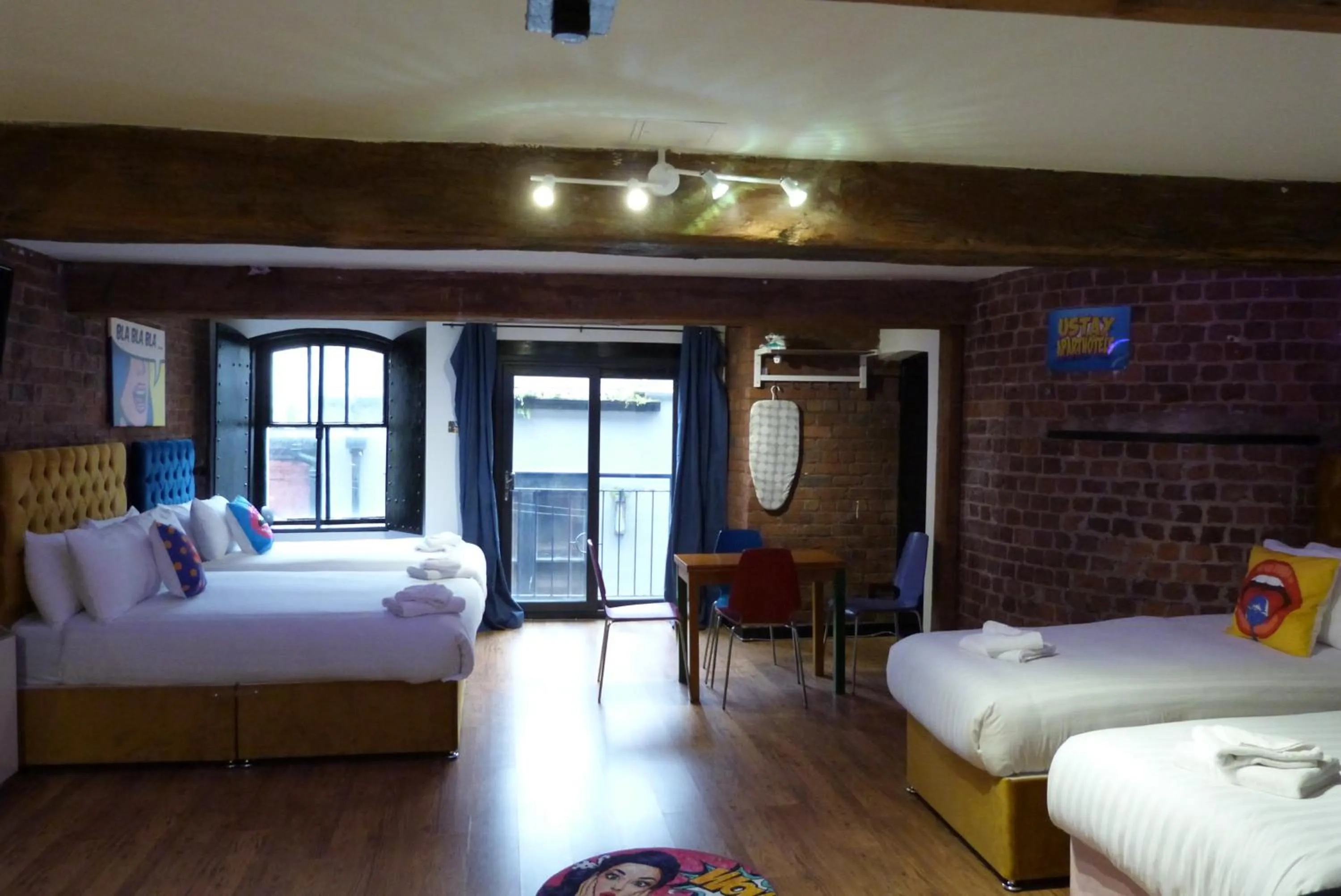 Bed in Rainford Gardens by UStay Aparthotels