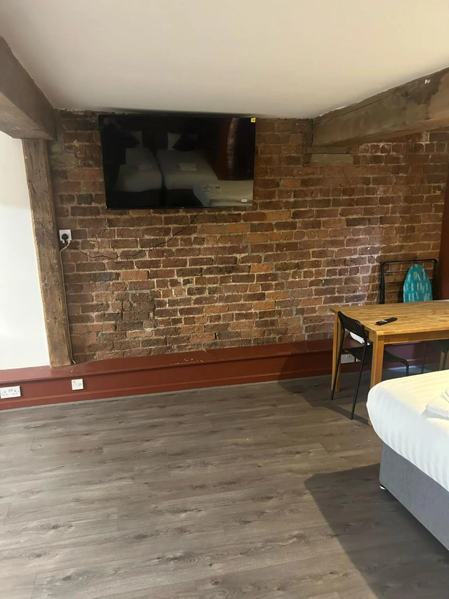 TV and multimedia, Bed in Rainford Gardens by UStay Aparthotels