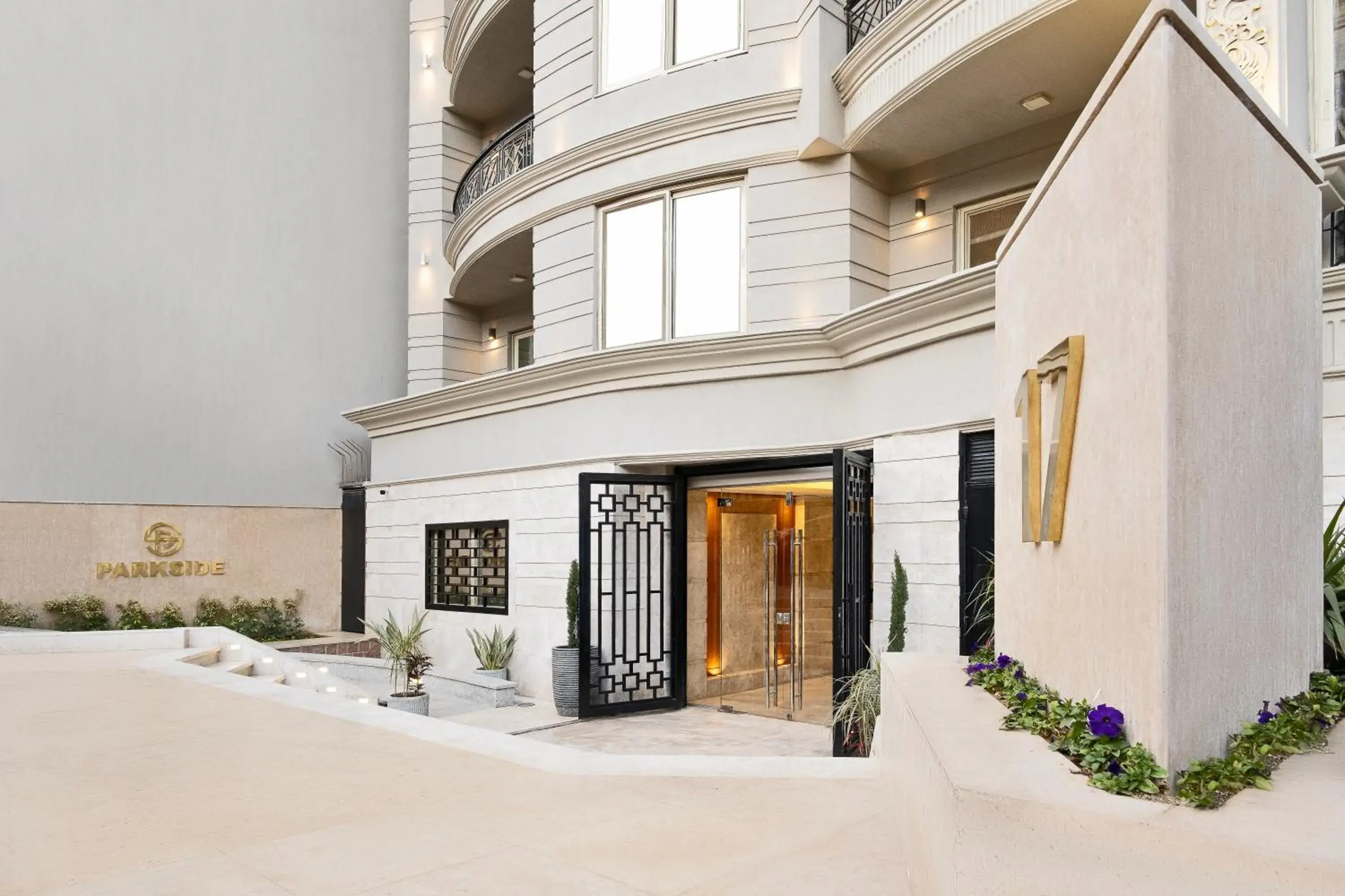 Property building in Parkside Boutique Serviced Apartments Property building in Parkside Boutique Serviced Apartments