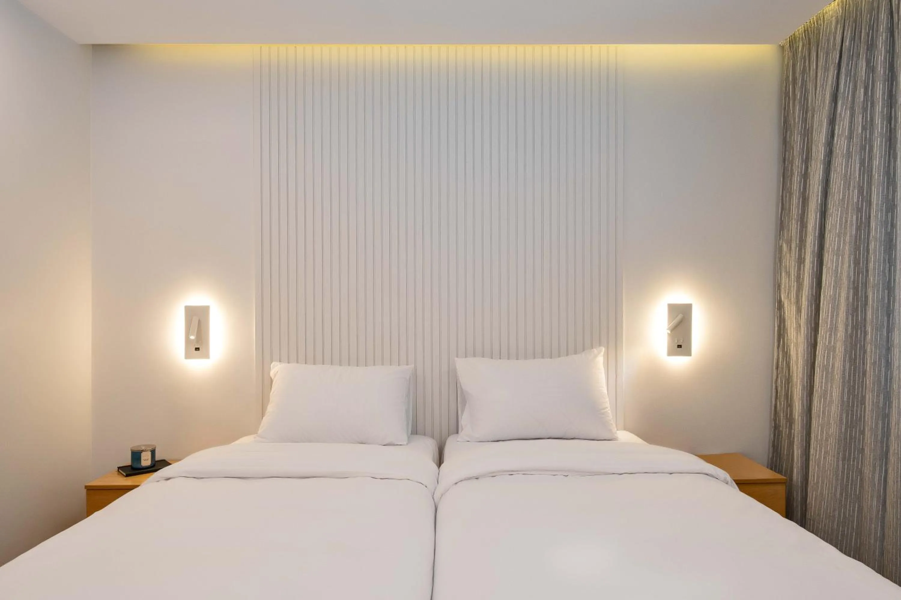 Photo of the whole room, Bed in Parkside Boutique Serviced Apartments