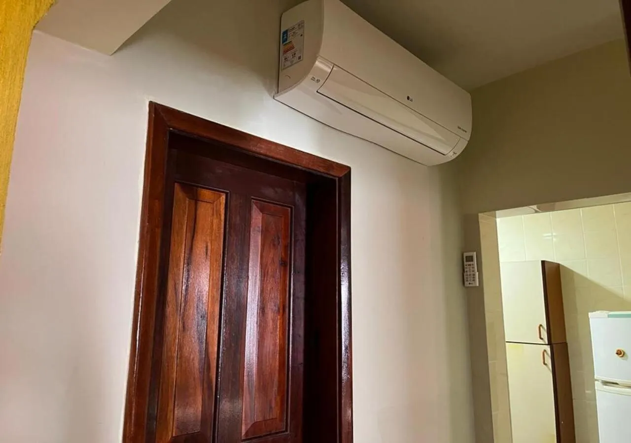 air conditioner in Apartamento Vila Tupi Praia Grande