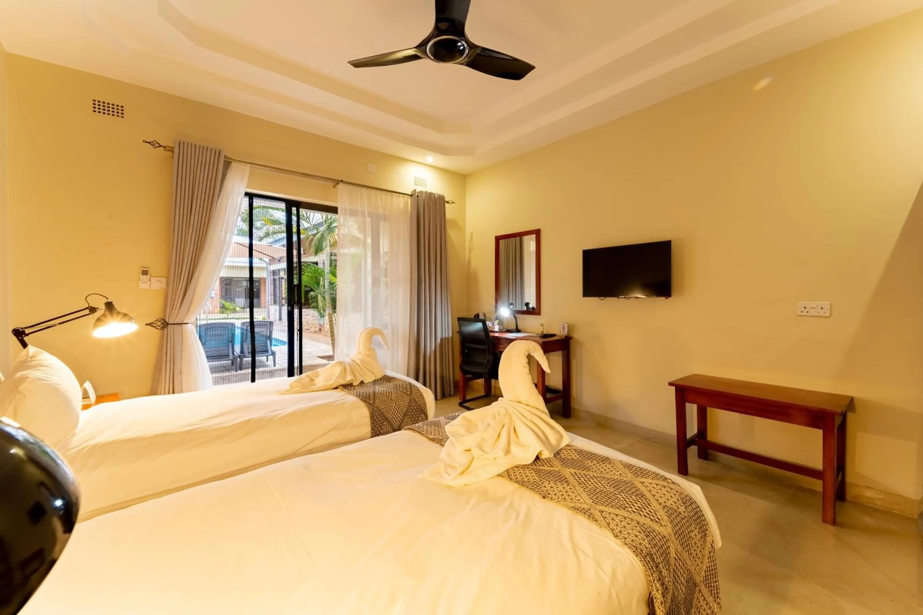 Bed in The Shrub Lodge