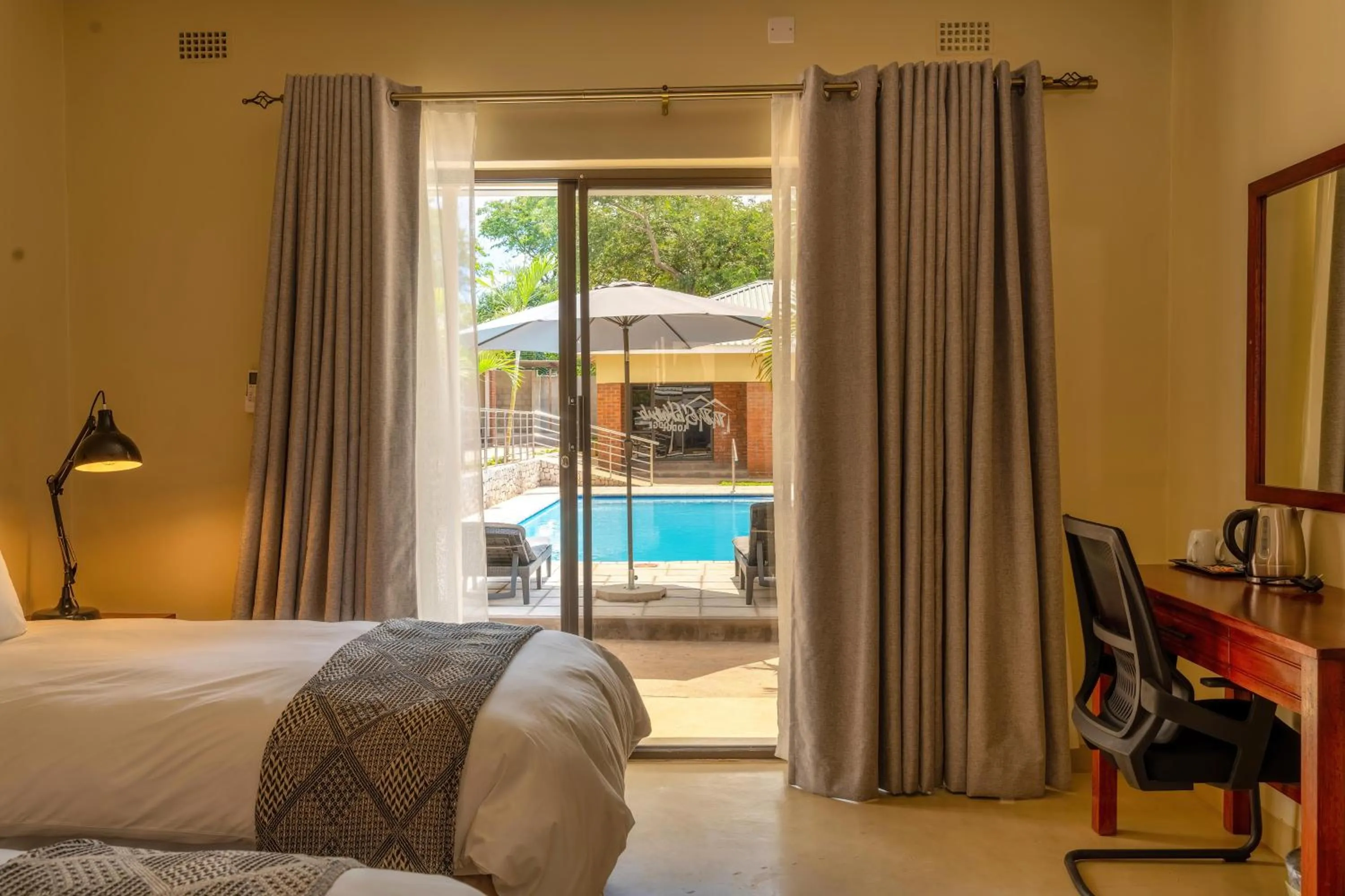 Bed in The Shrub Lodge