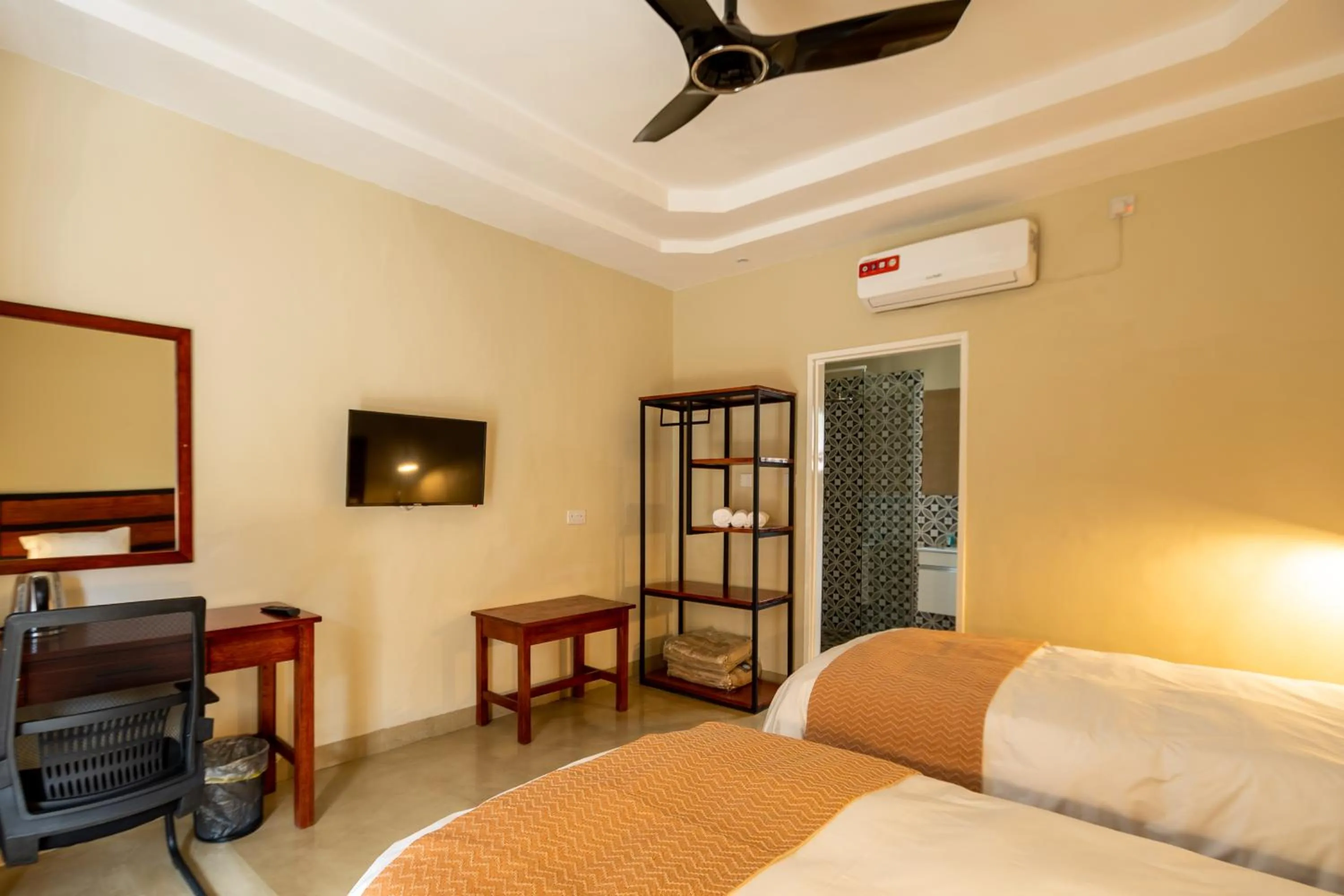 Bed in The Shrub Lodge