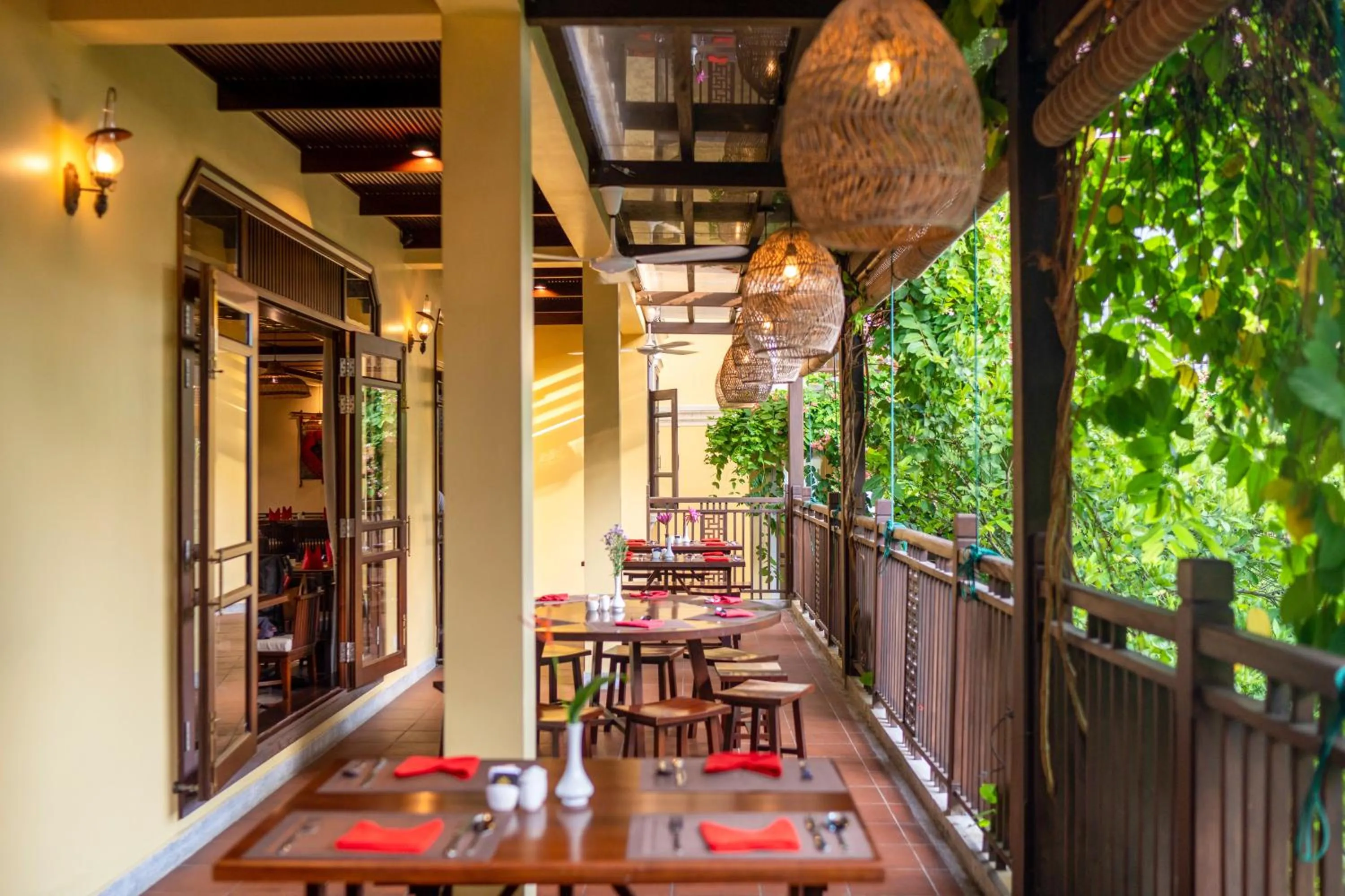 Restaurant/places to eat in Ahoy Hoi An Boutique Resort & Spa