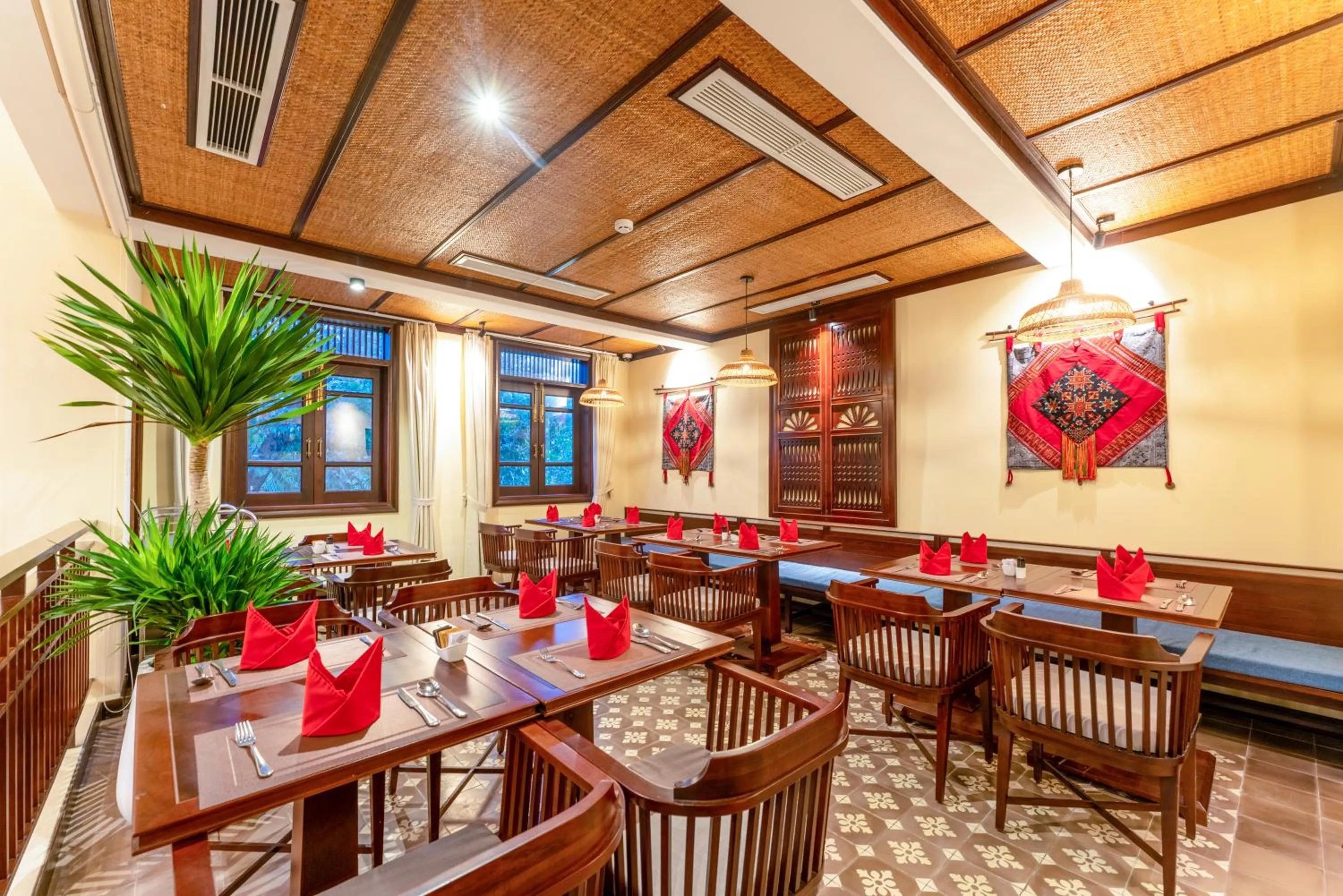 Restaurant/places to eat in Ahoy Hoi An Boutique Resort & Spa