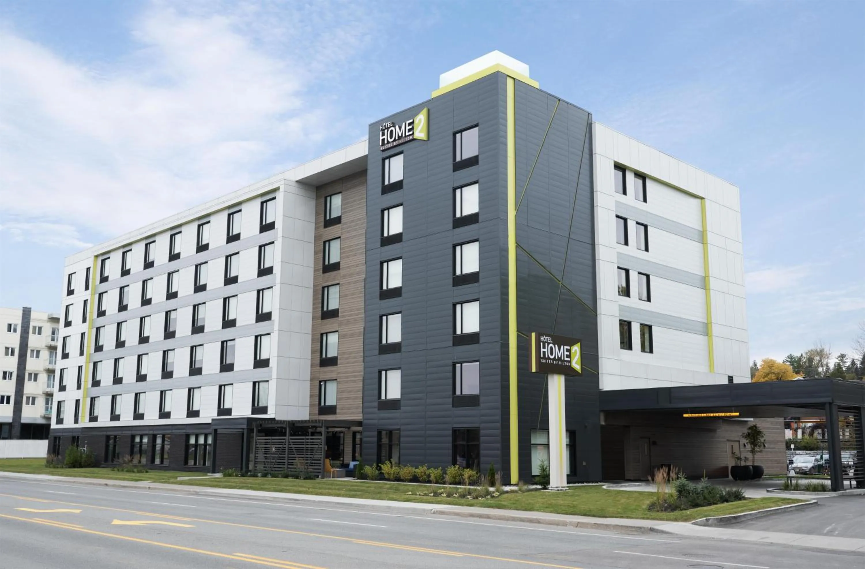 Property building in Home2 Suites By Hilton Quebec City