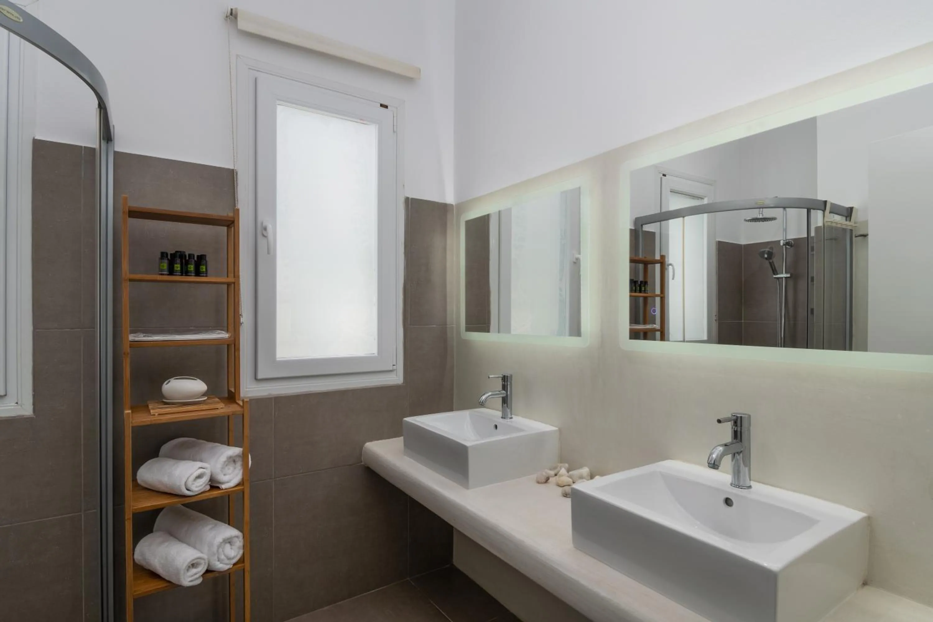 White Villa Milos