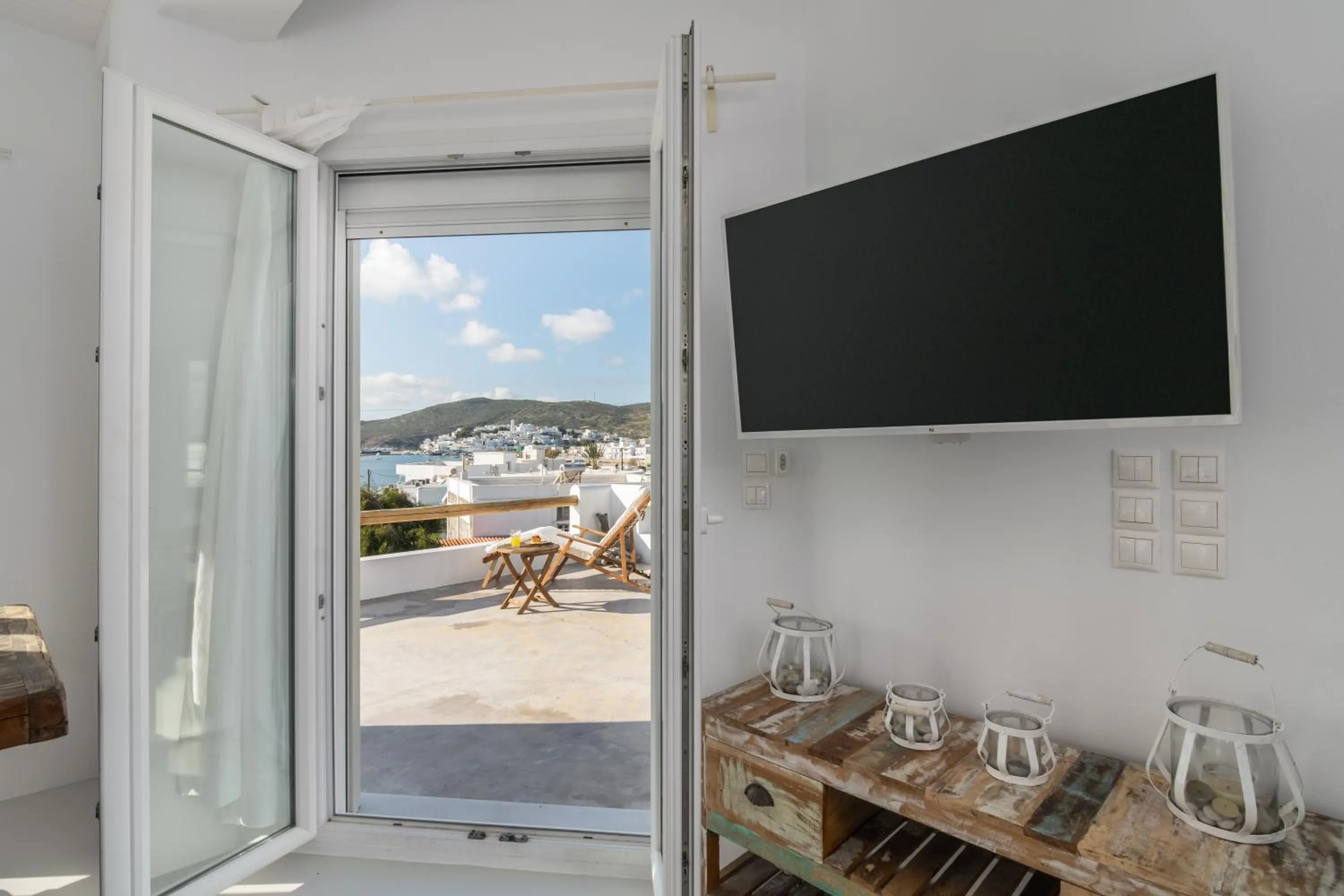 White Villa Milos