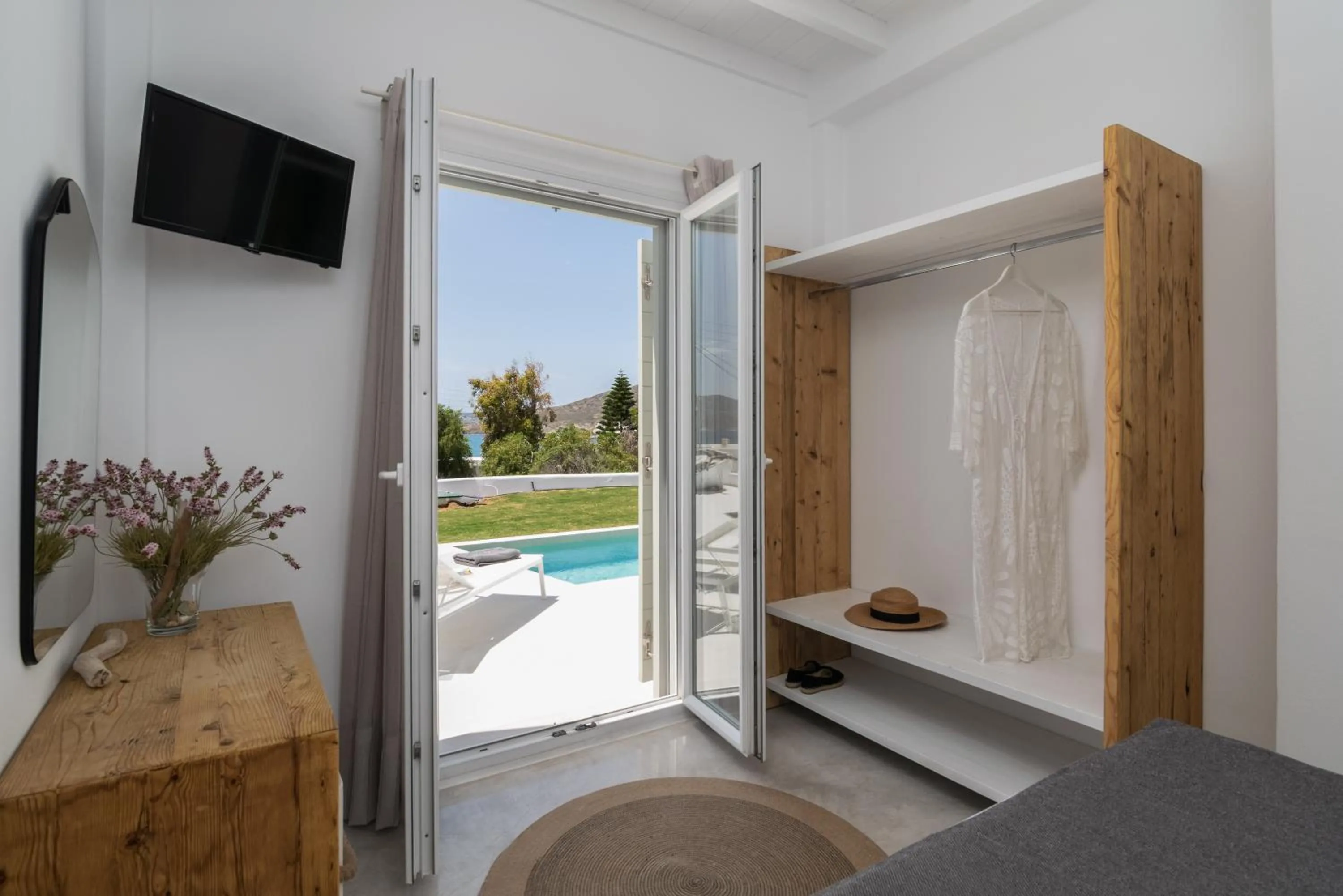 White Villa Milos
