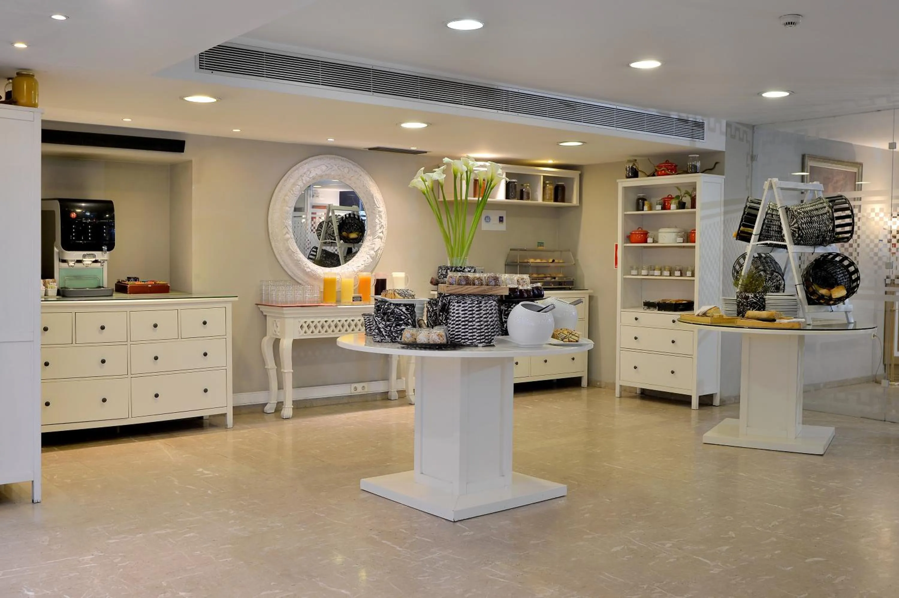 Breakfast in Airotel Parthenon