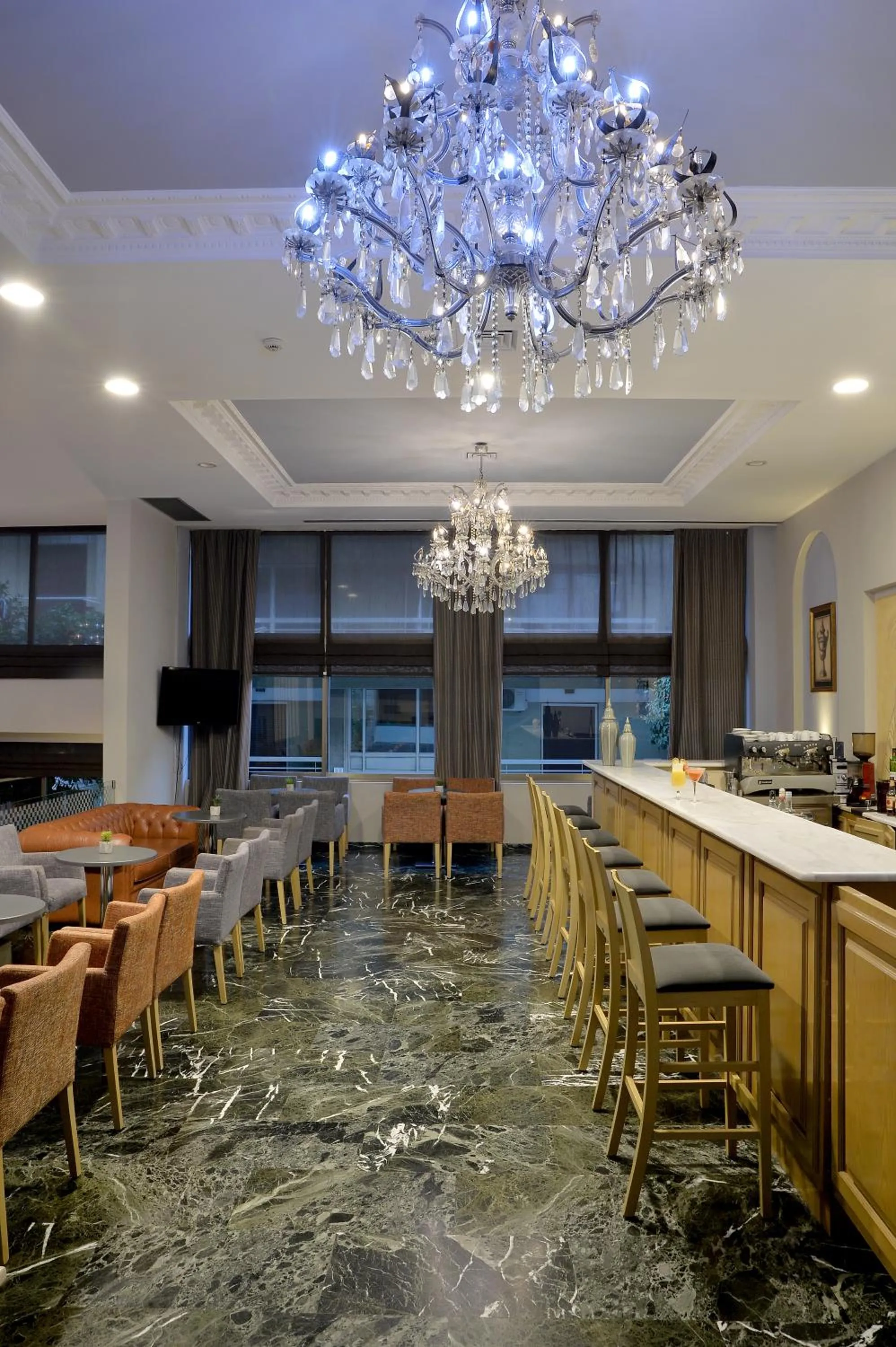 Lounge or bar in Airotel Parthenon