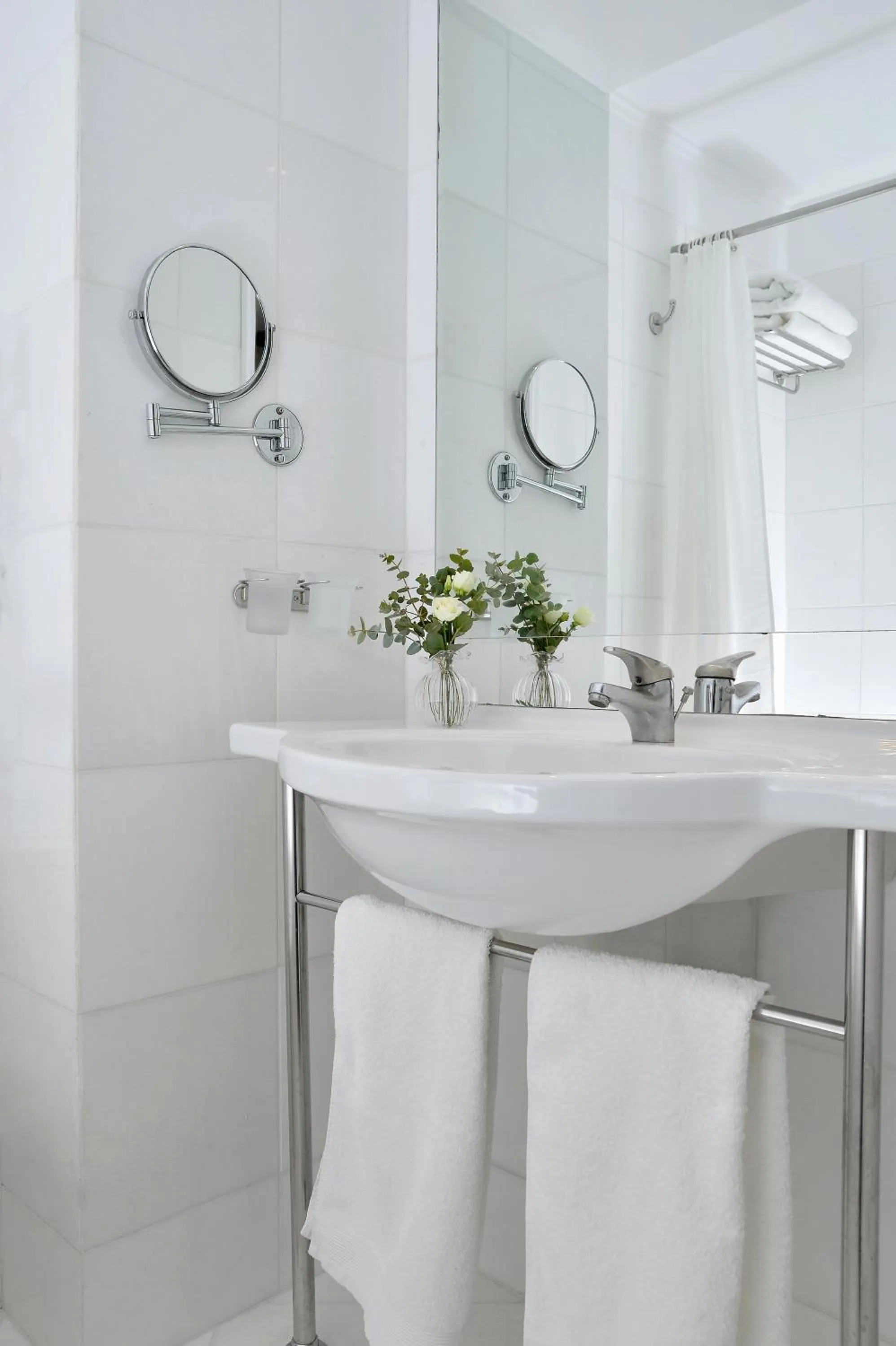 Bathroom in Airotel Parthenon