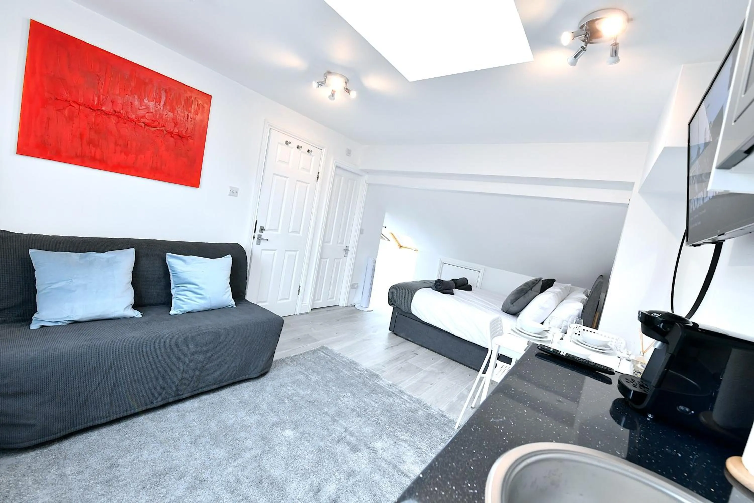 Bed in Stylish Studios by Luxestays Fulham