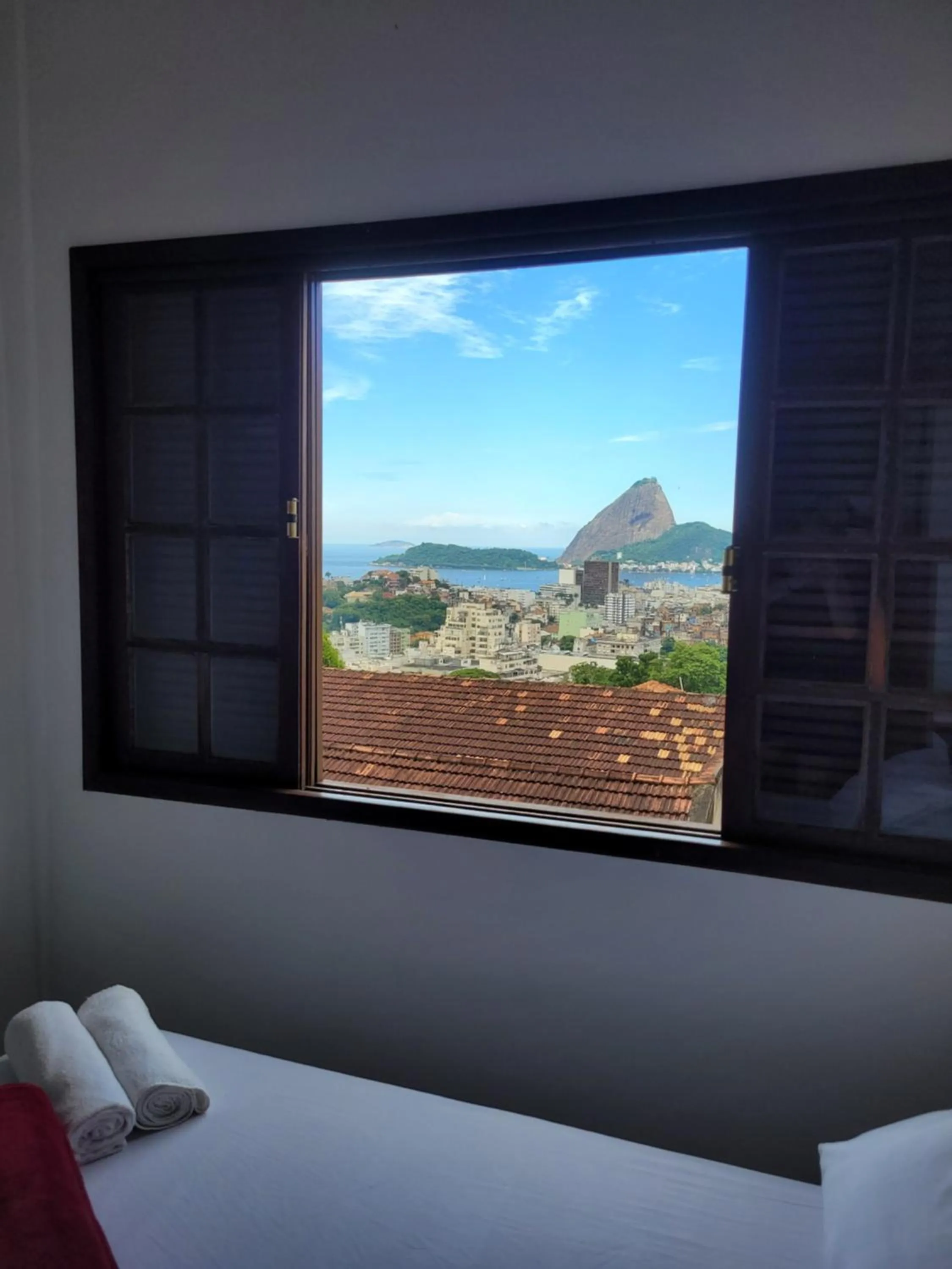 View (from property/room), Bed in Santo Mirante Hostel