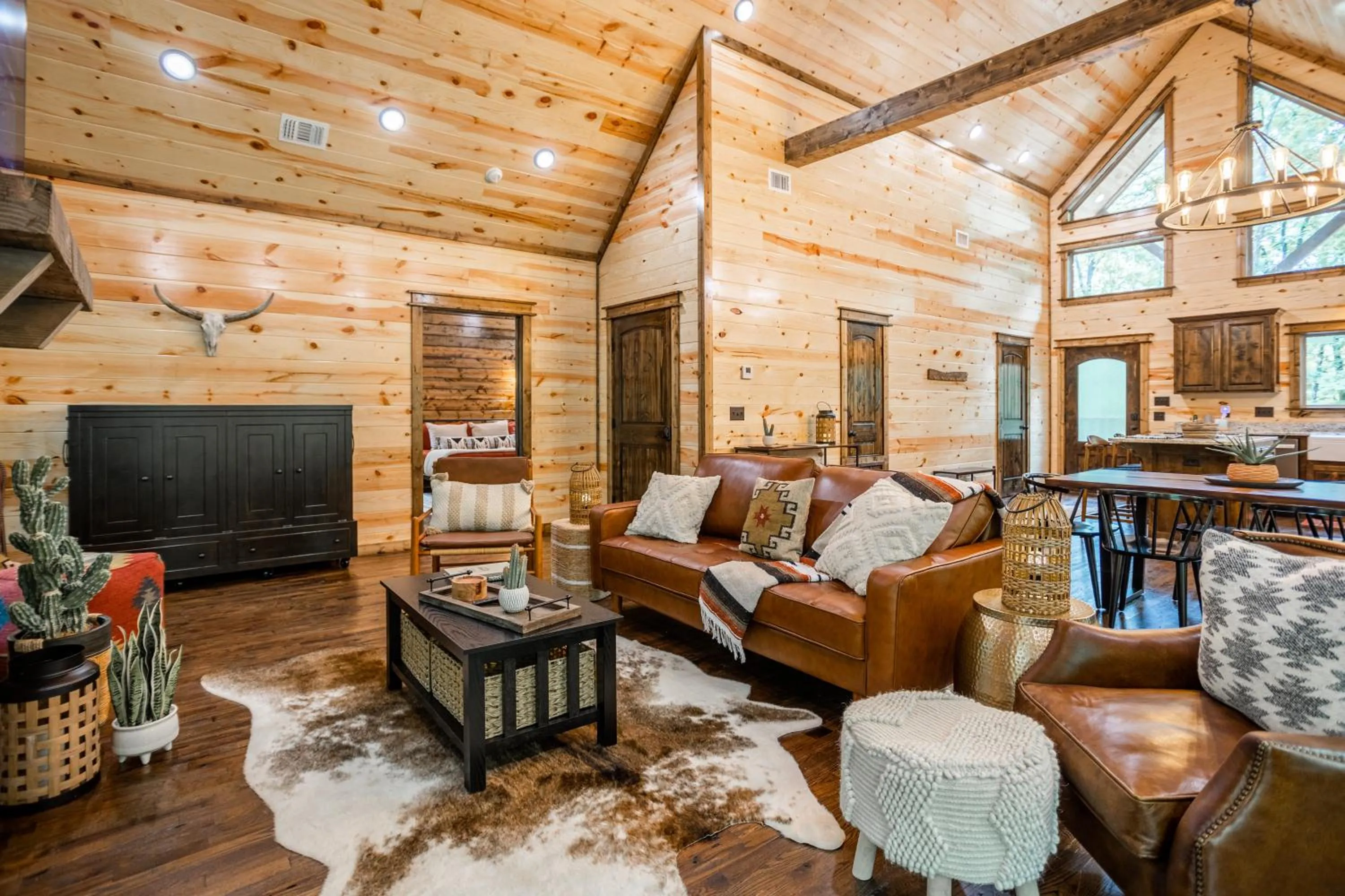 BRAND NEW! "The Roosevelt" Couples Cabin adjacent to National Forest