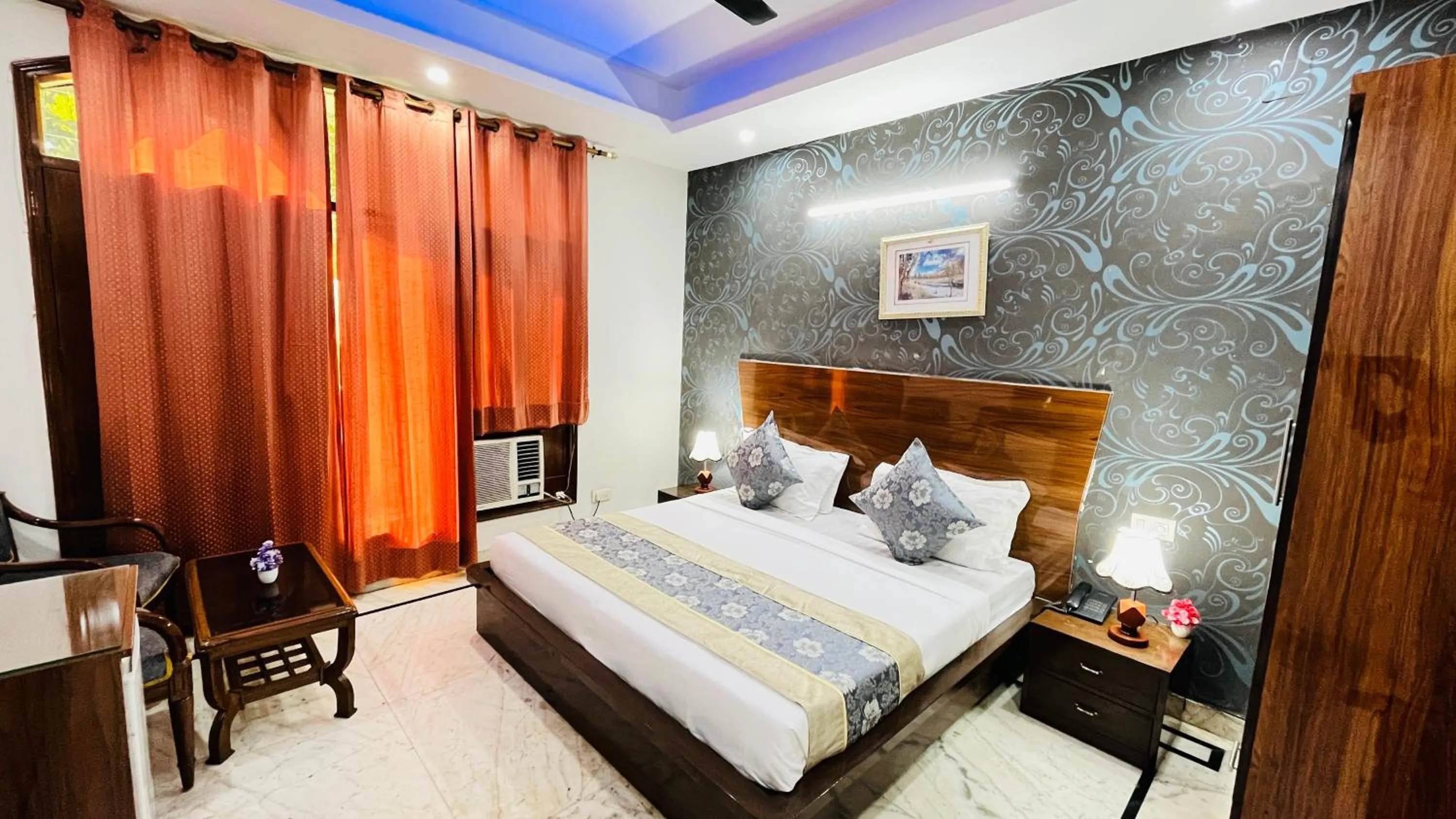 Bed in Hotel Starline Sector 28