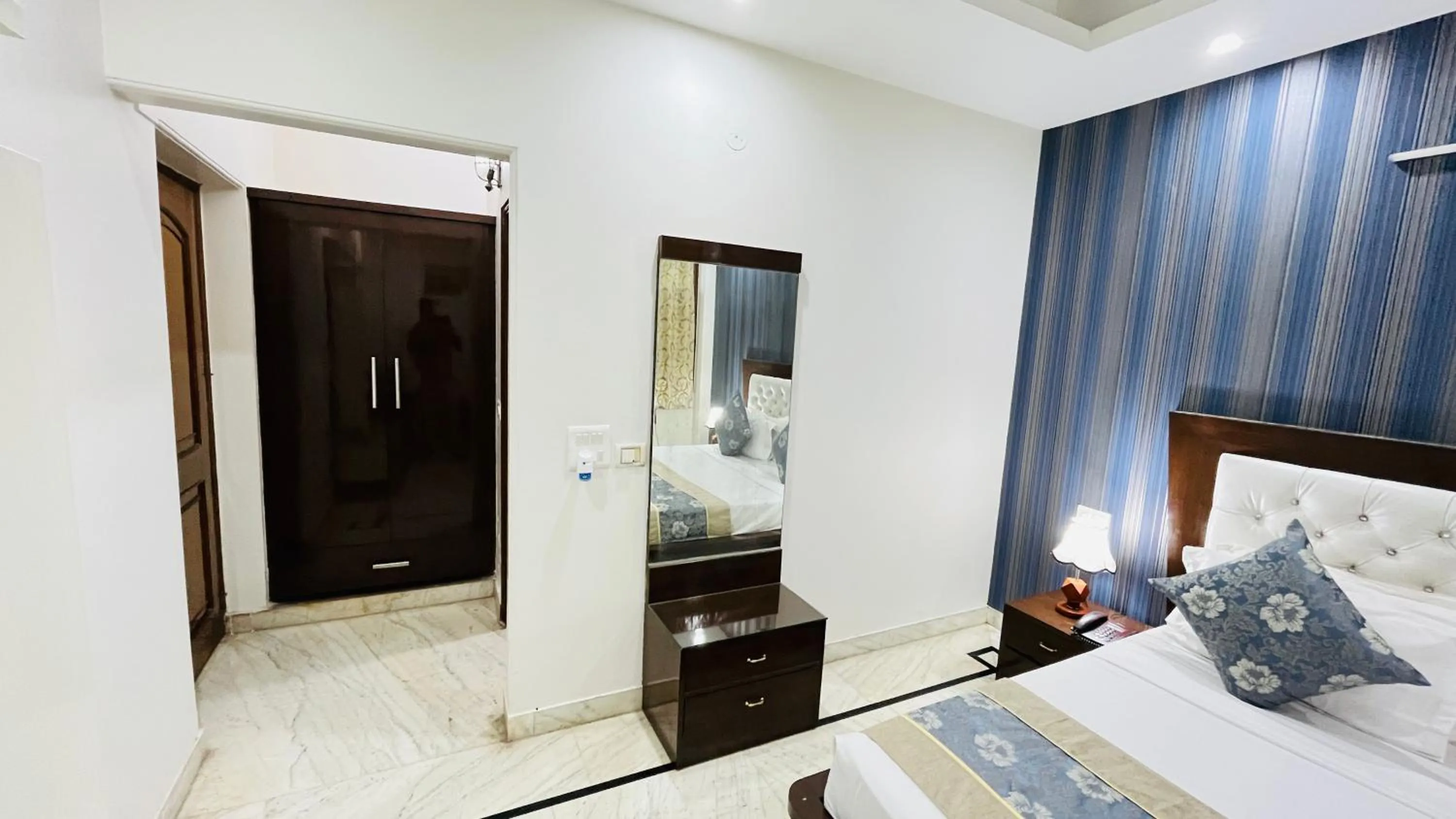 View (from property/room), Bed in Hotel Starline Sector 28