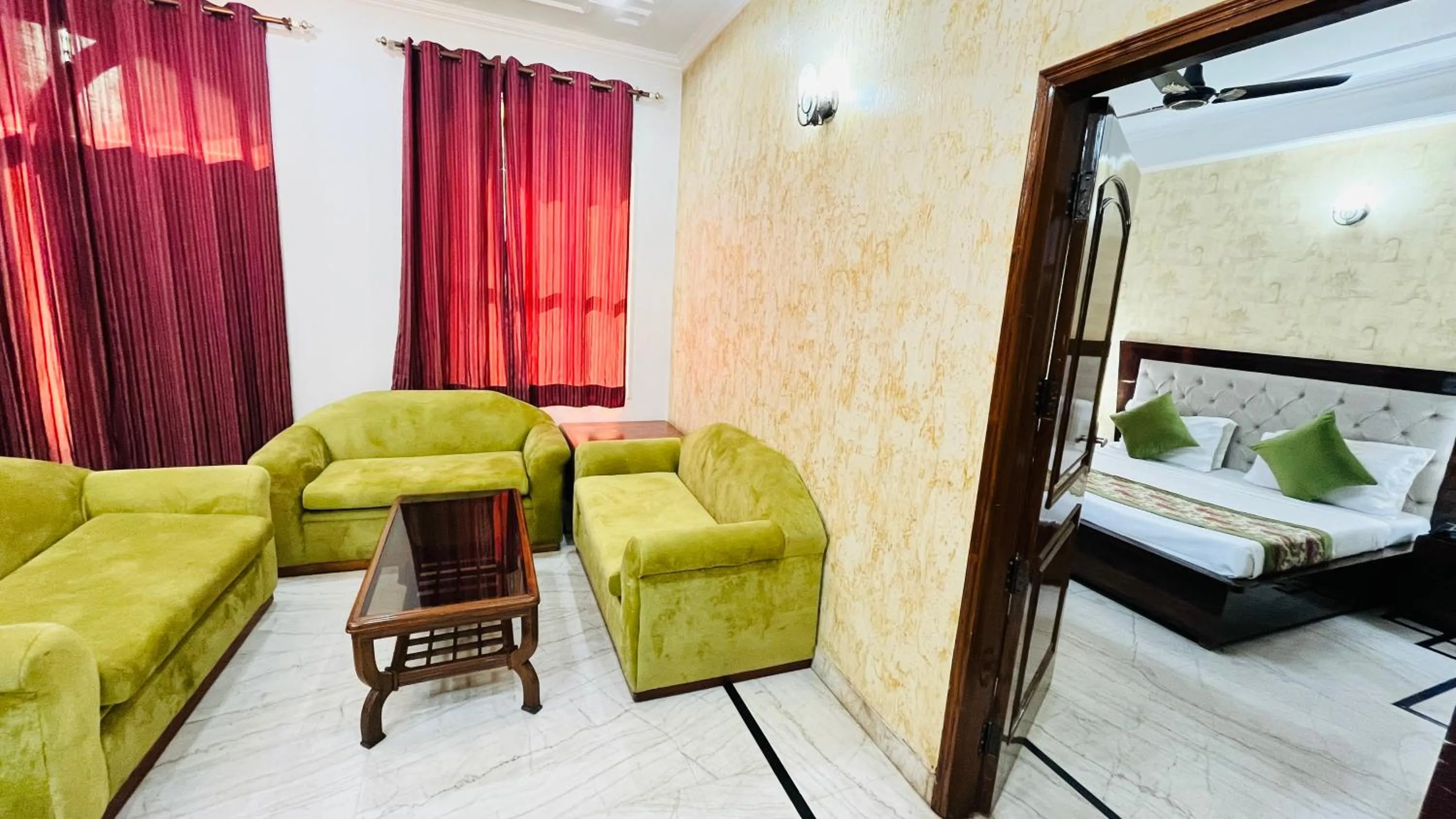 TV and multimedia, Bed in Hotel Starline Sector 28