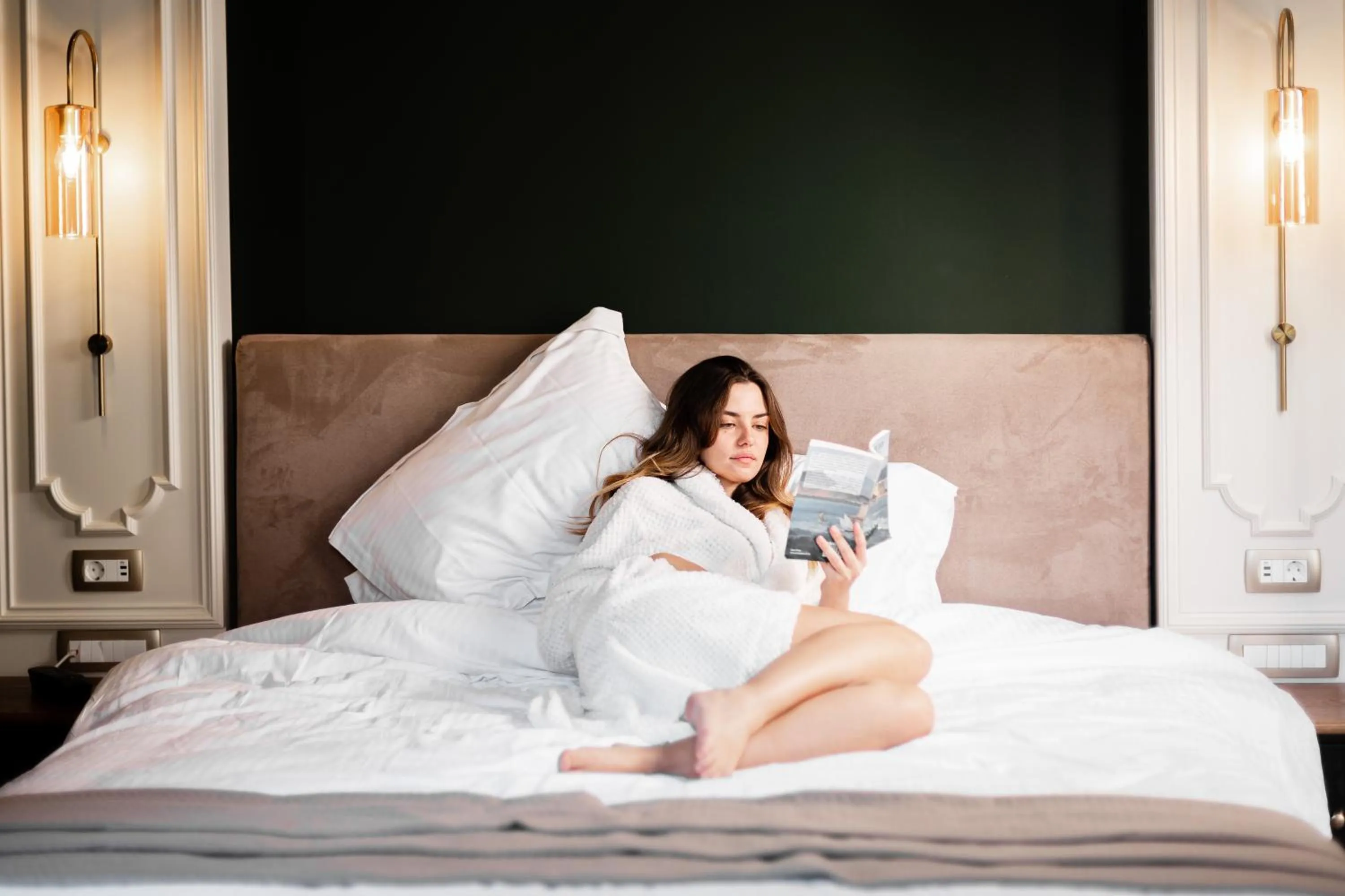 Bed in King Othon Boutique Hotel