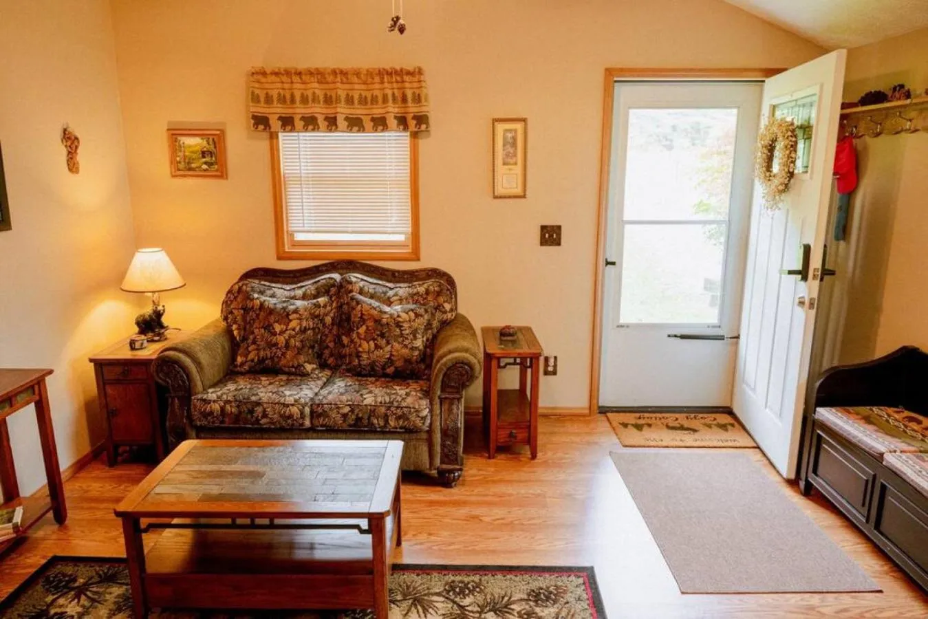 Cozy Cottage near Cook Forest Park, ANF