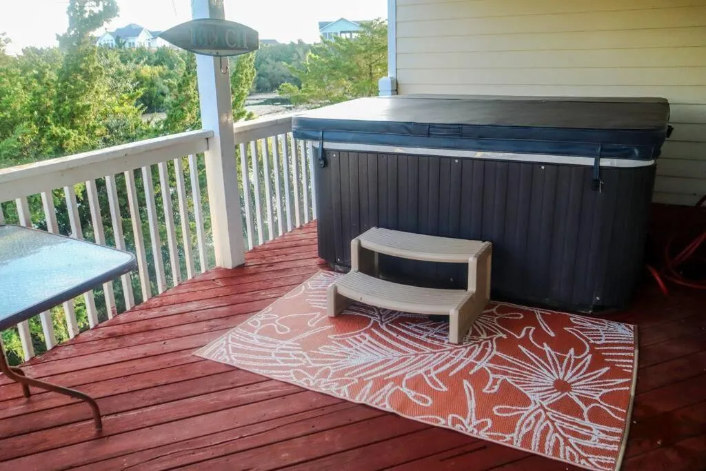 Patio in Lake Front Modern Beach House-Hatteras Island