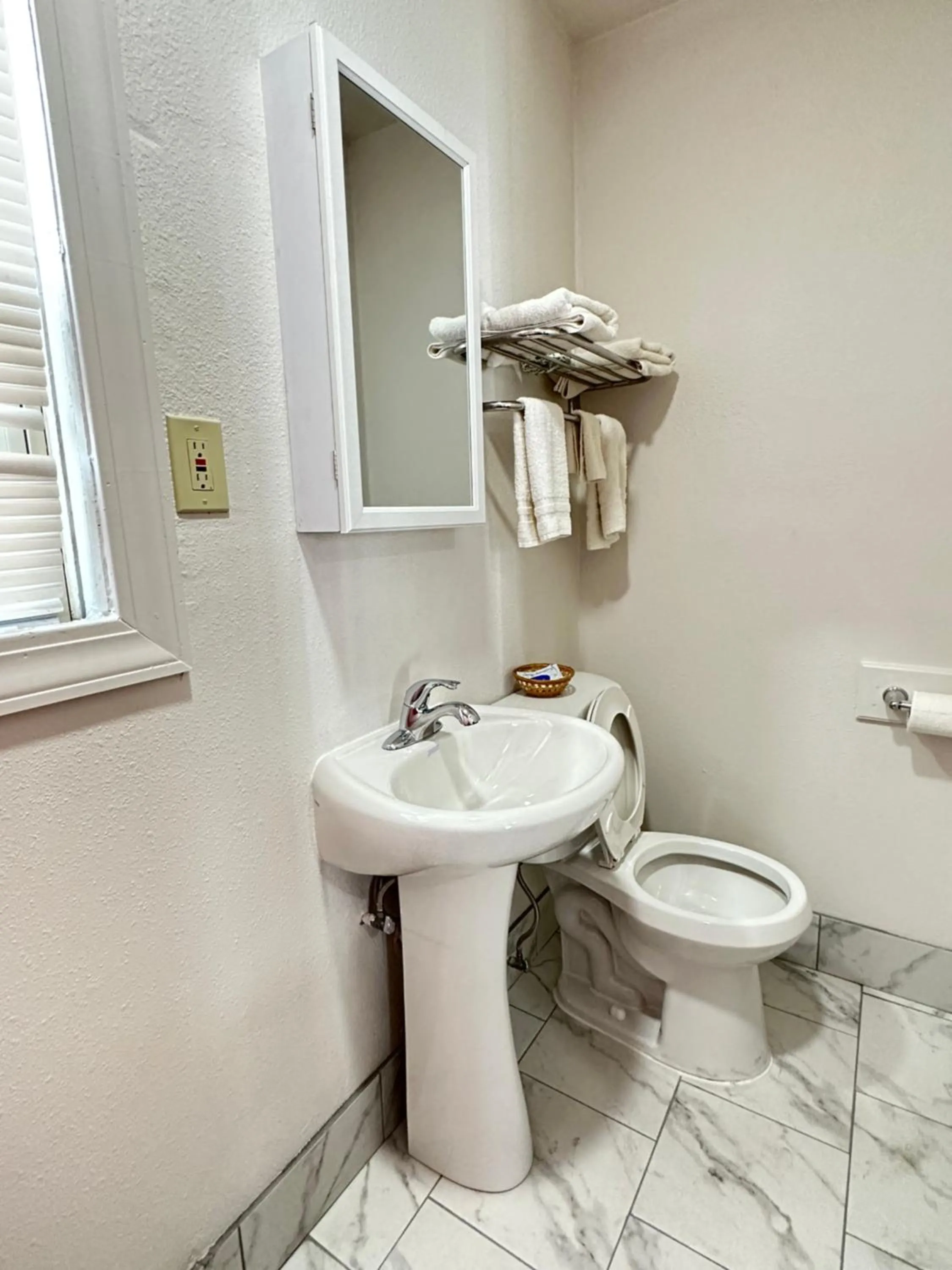 Toilet in Llano Motel
