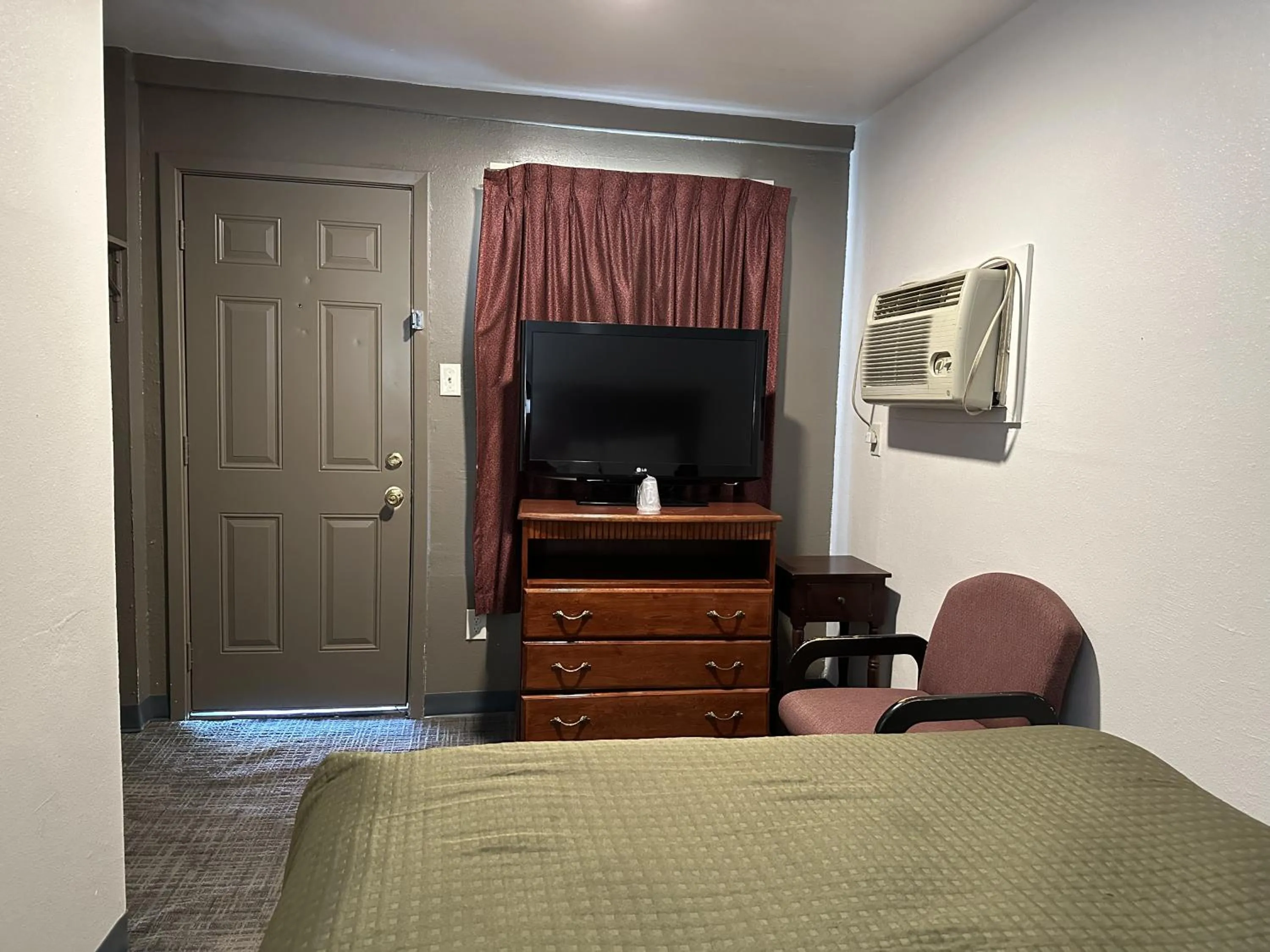TV and multimedia, Bed in Llano Motel