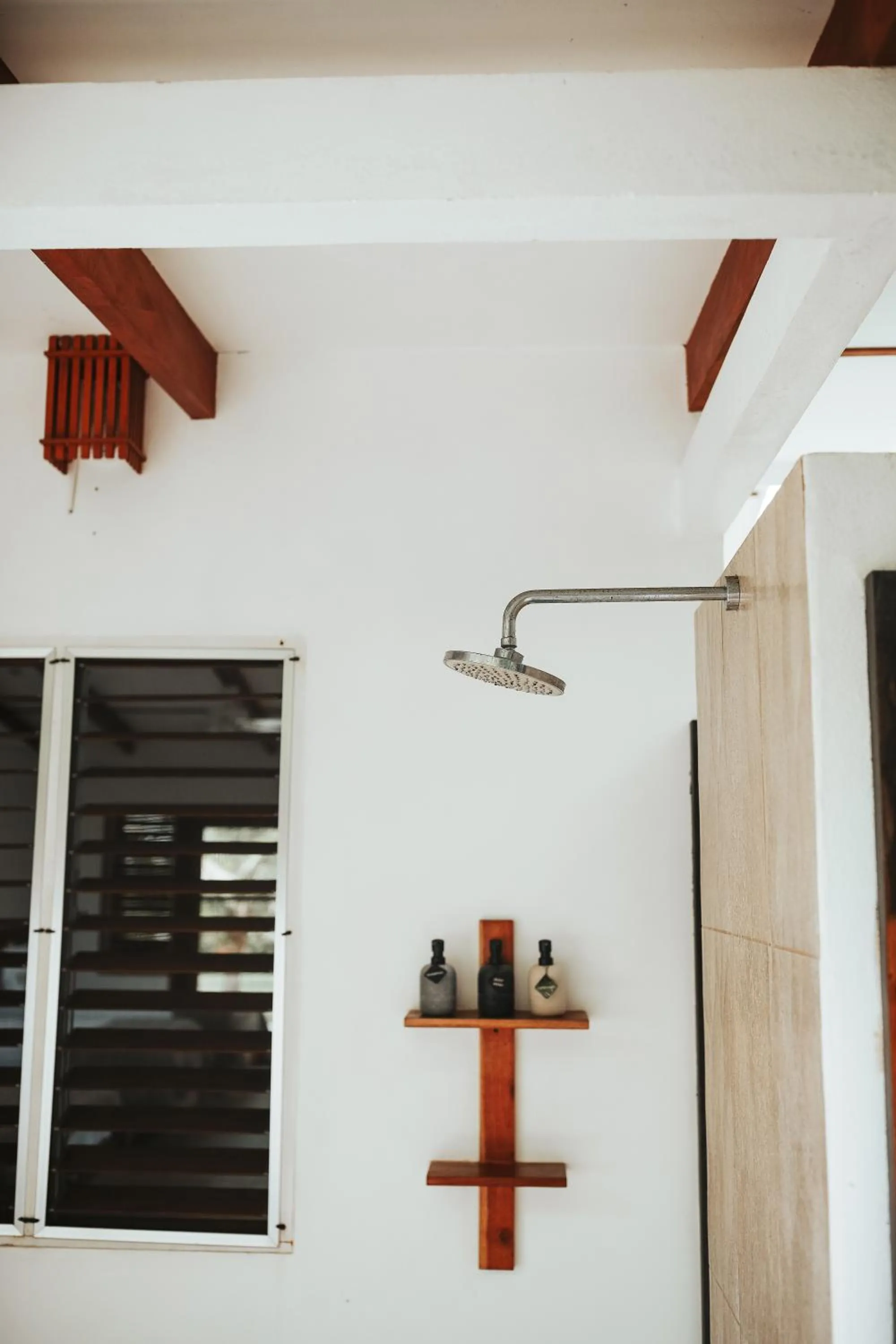 Shower in Salvatierra Beachfront Hotel